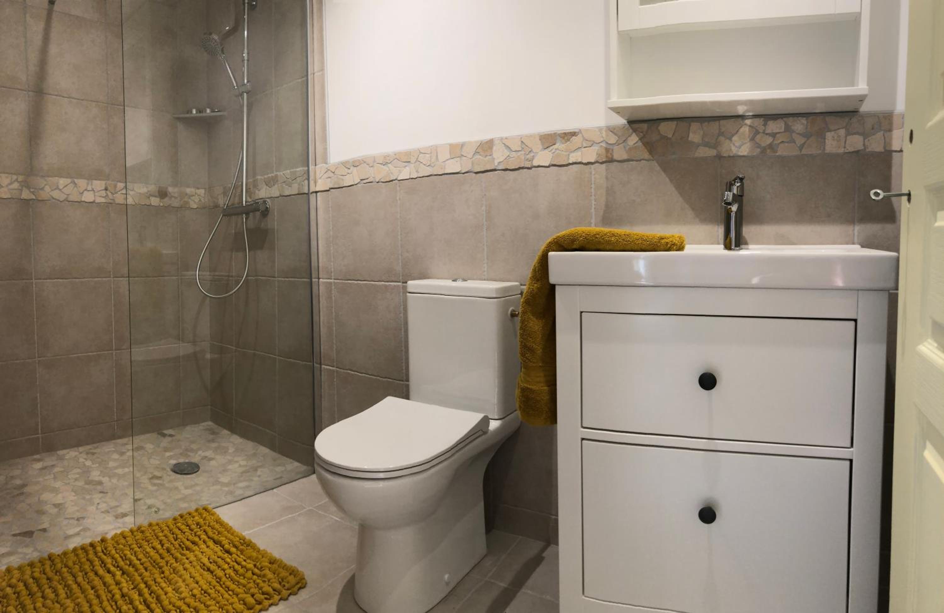 Apartment - Split Level photo 3