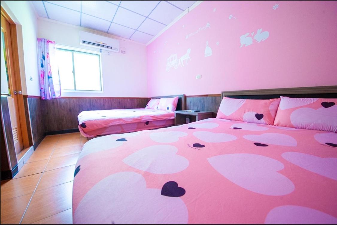 Quadruple Room with Private Bathroom