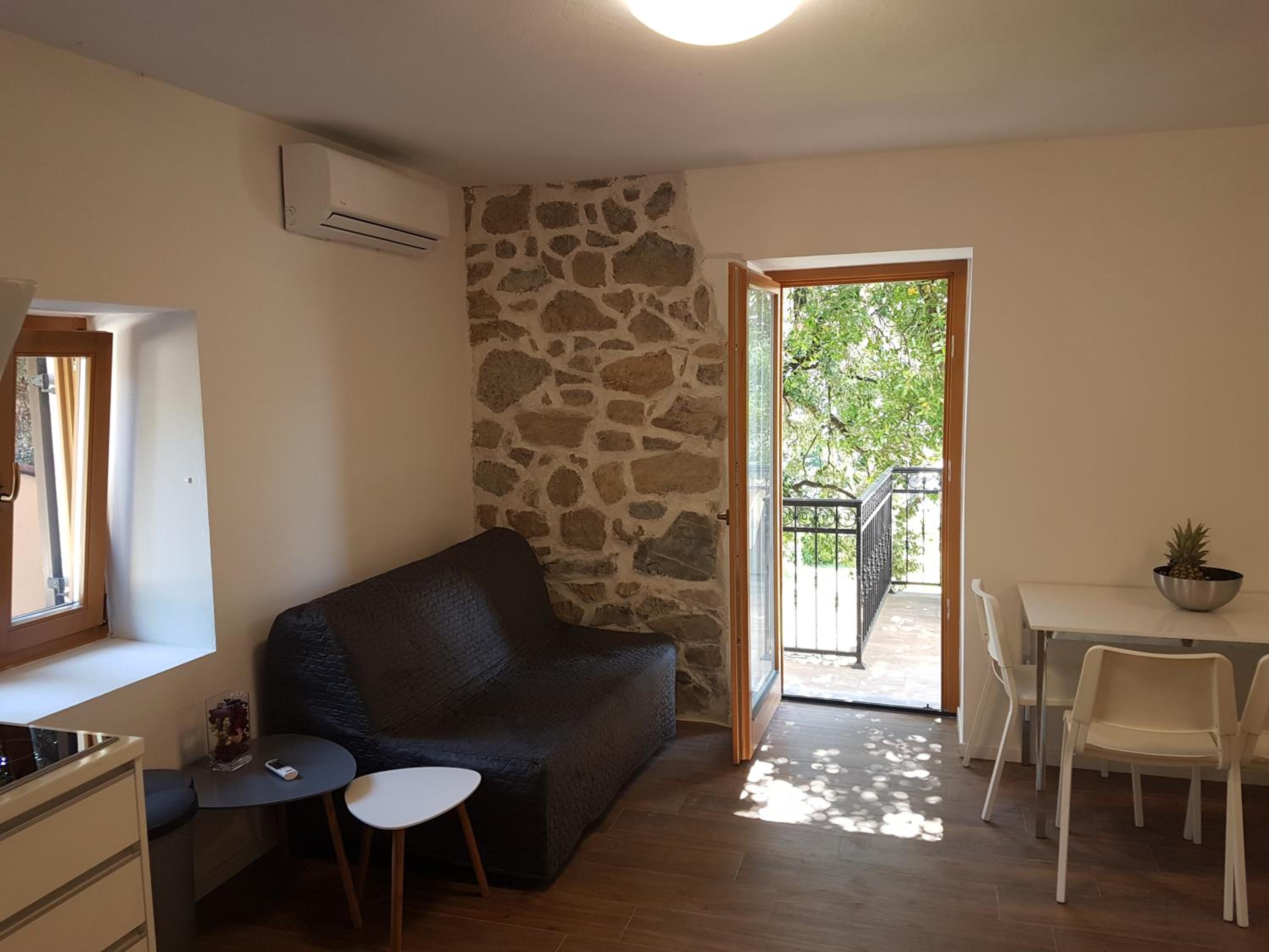 Studio with Terrace