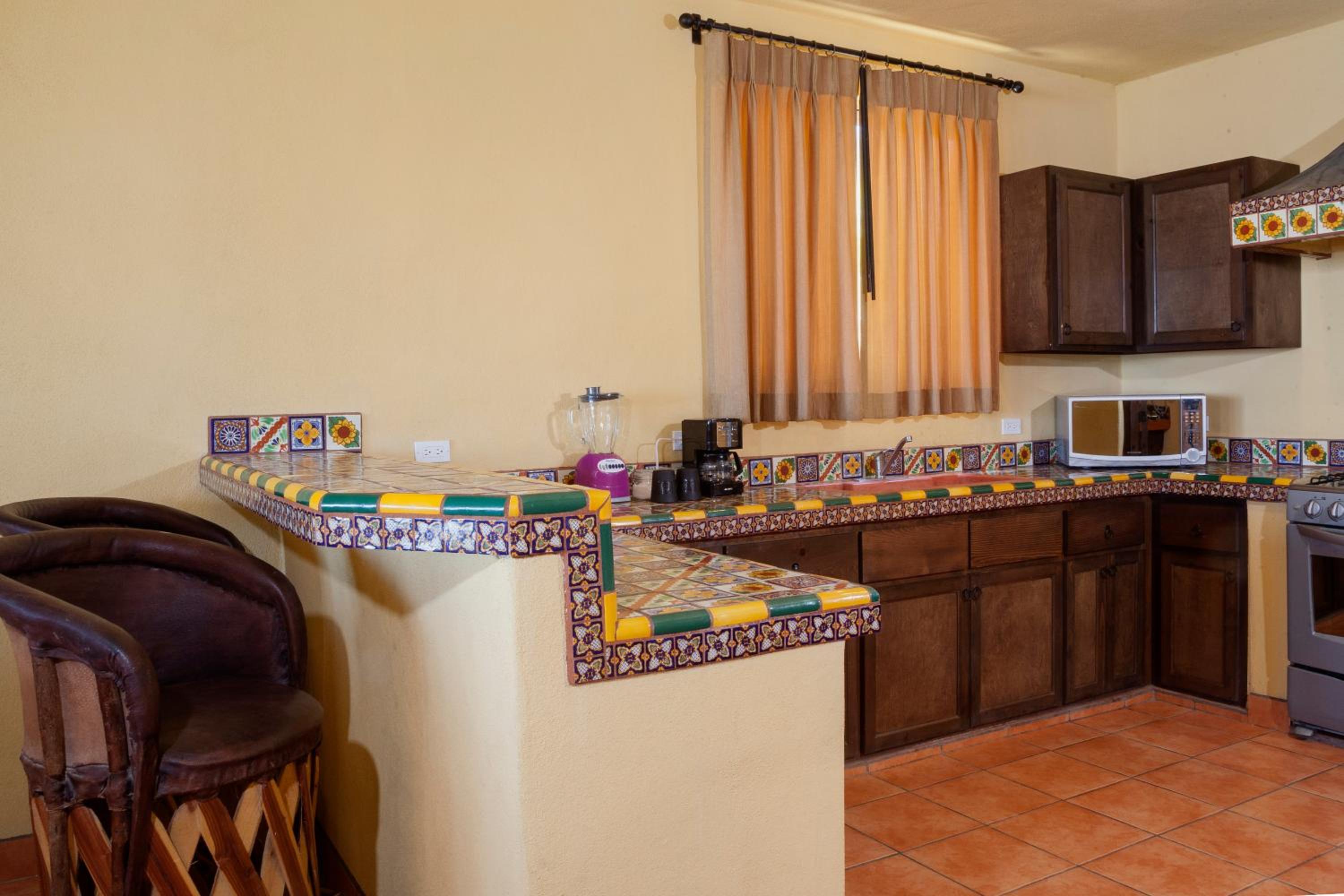 Two Bedroom Villa Partial Ocean View  - Photo 4