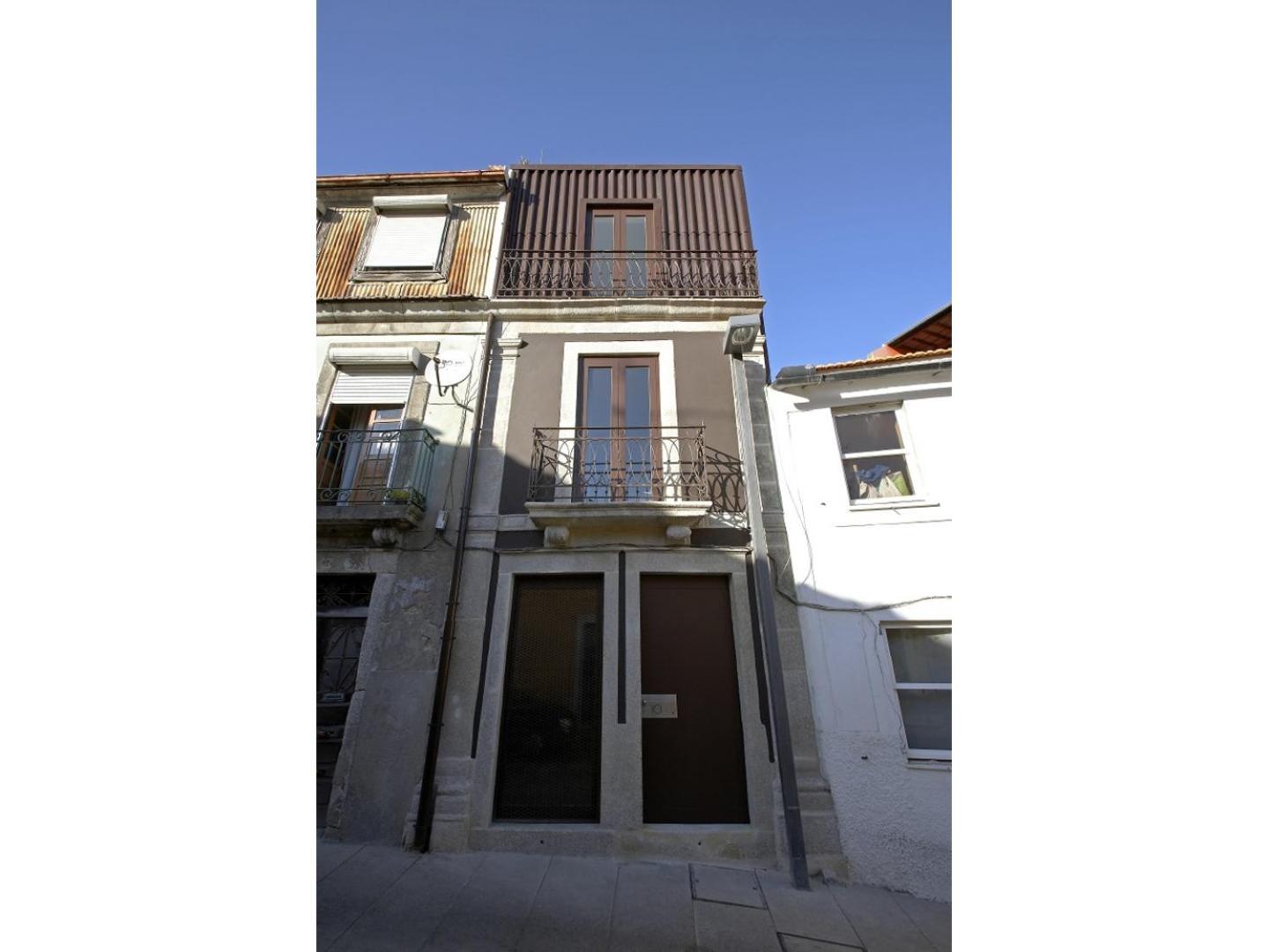 Two-Bedroom Townhouse - Photo 4