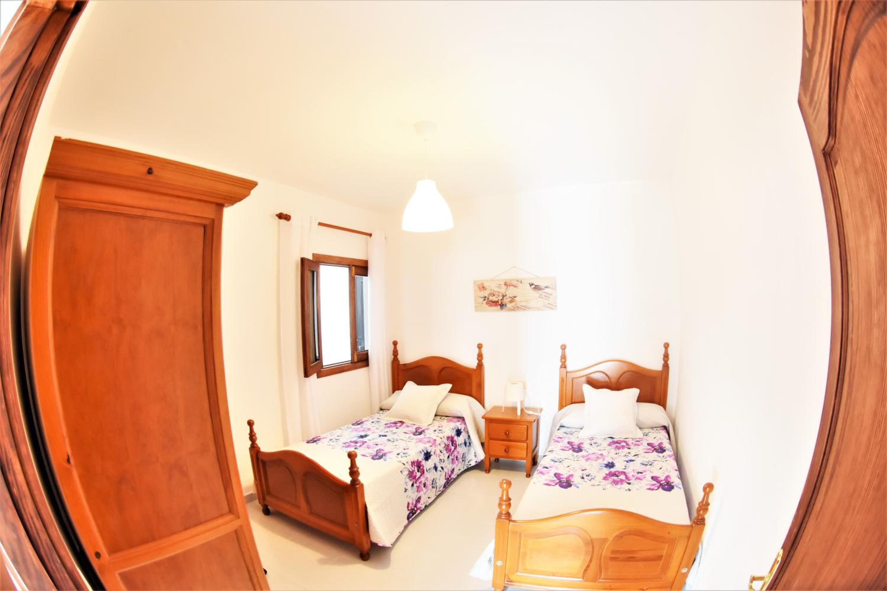 Three-Bedroom House photo 3