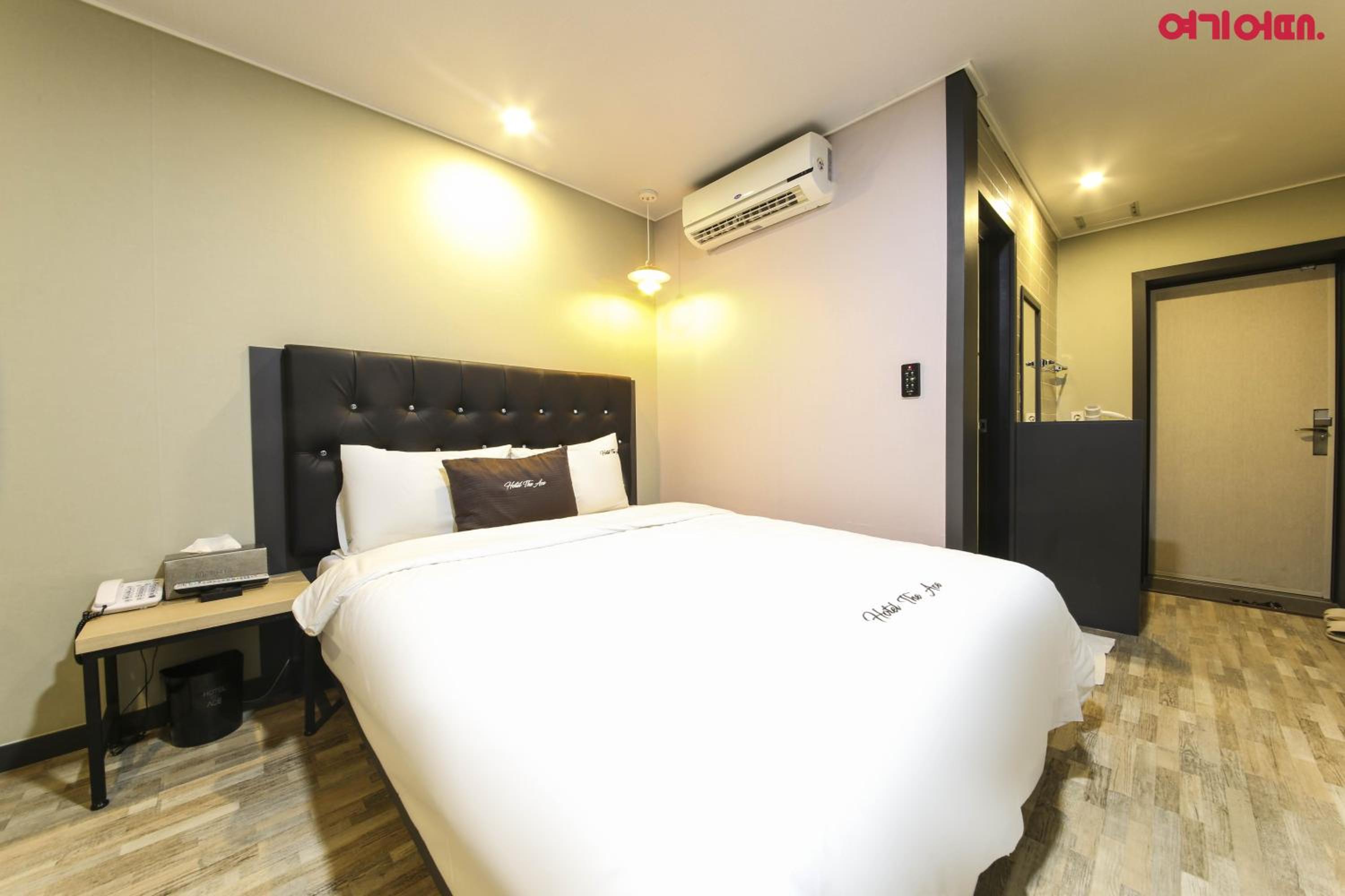 Standard Double Room - Photo 3