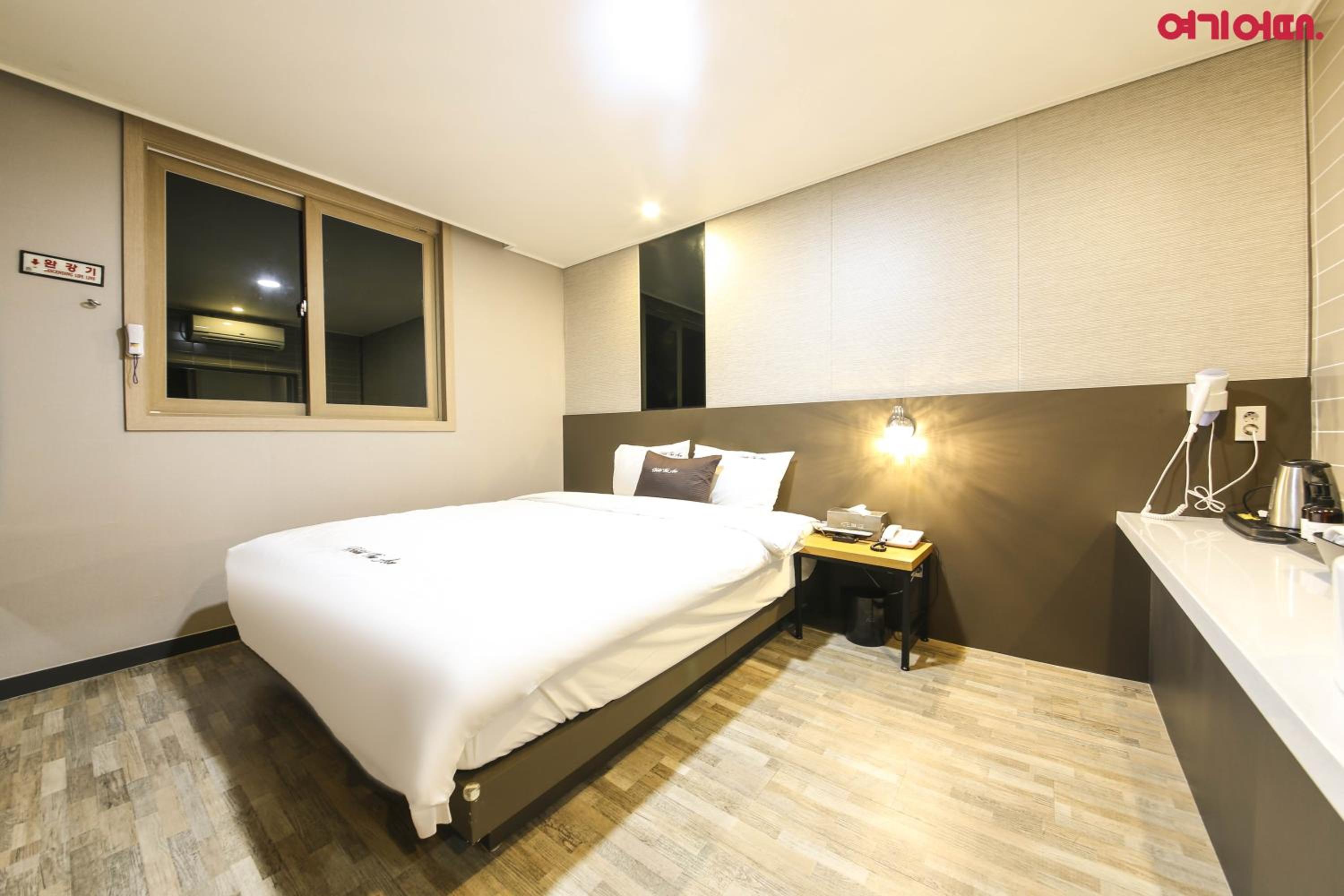 Deluxe Double Room - Photo 4
