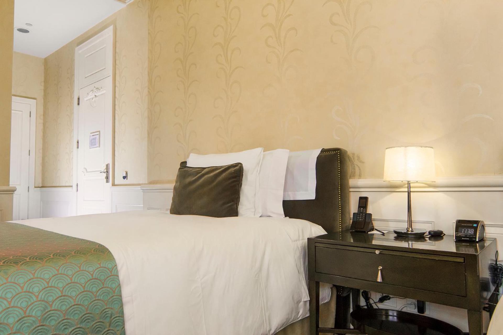 Deluxe Twin Room photo 3