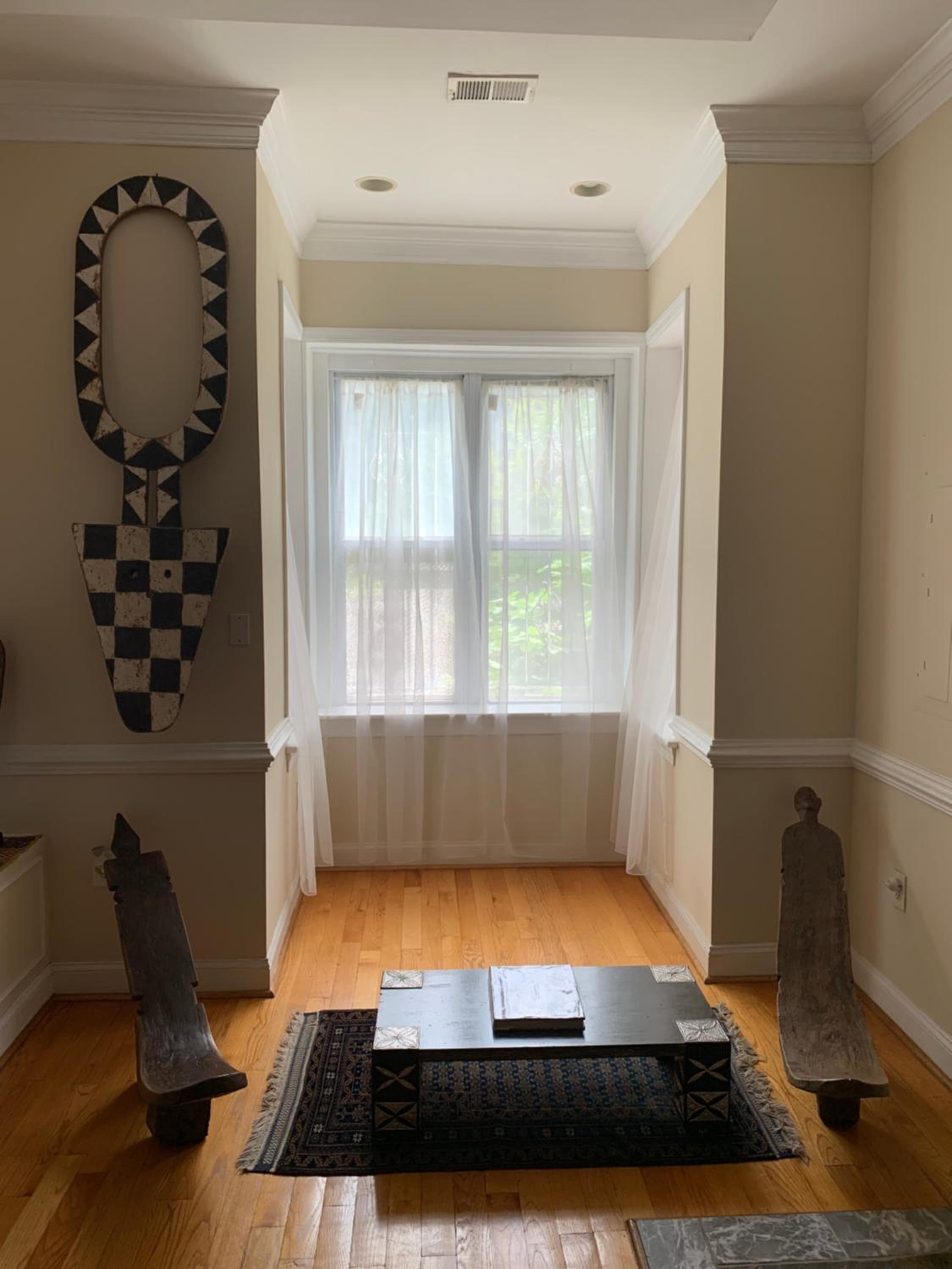 Five-Bedroom House - Photo 26