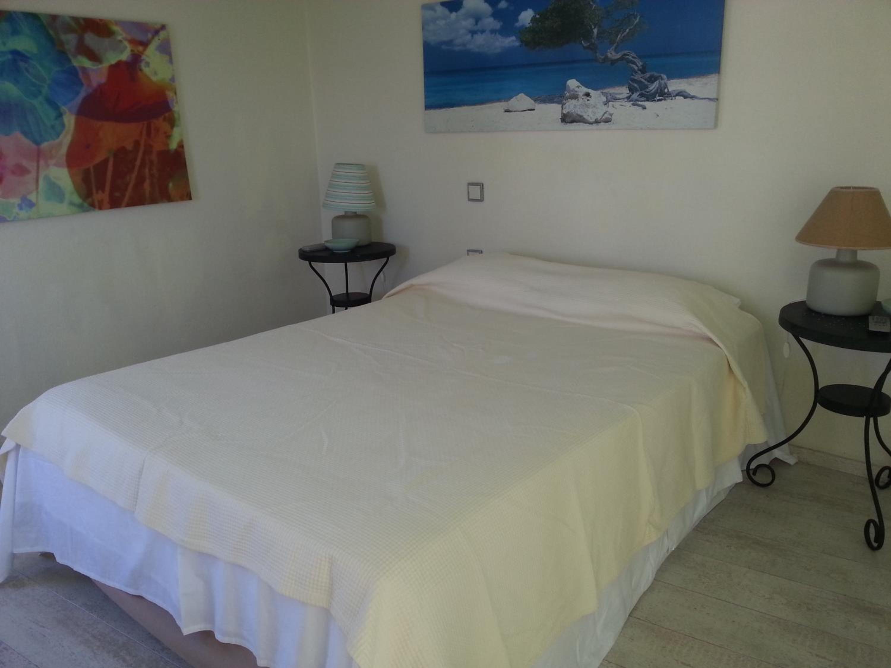 One-Bedroom Apartment - Split Level