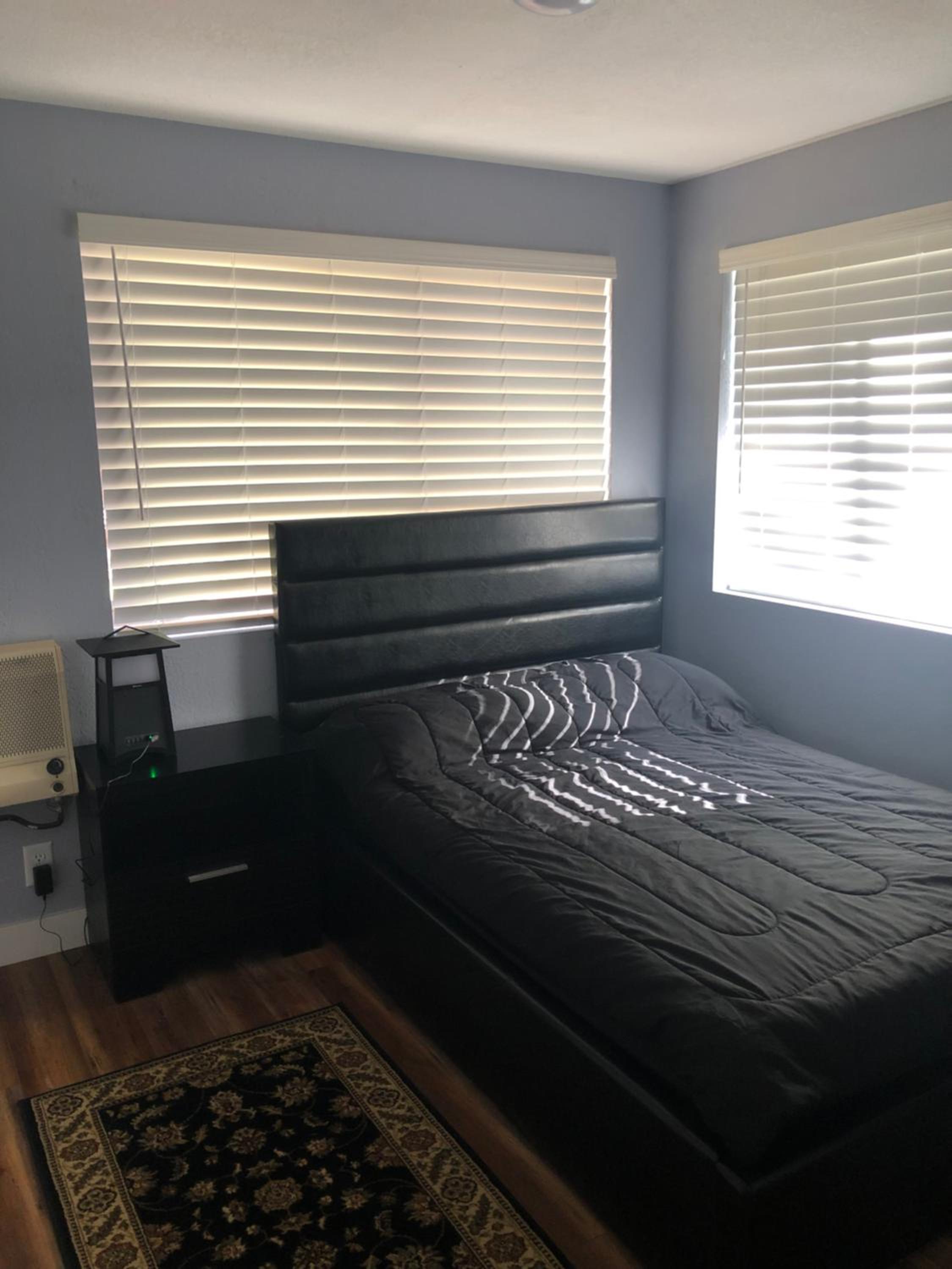 Two-Bedroom House - Photo 6