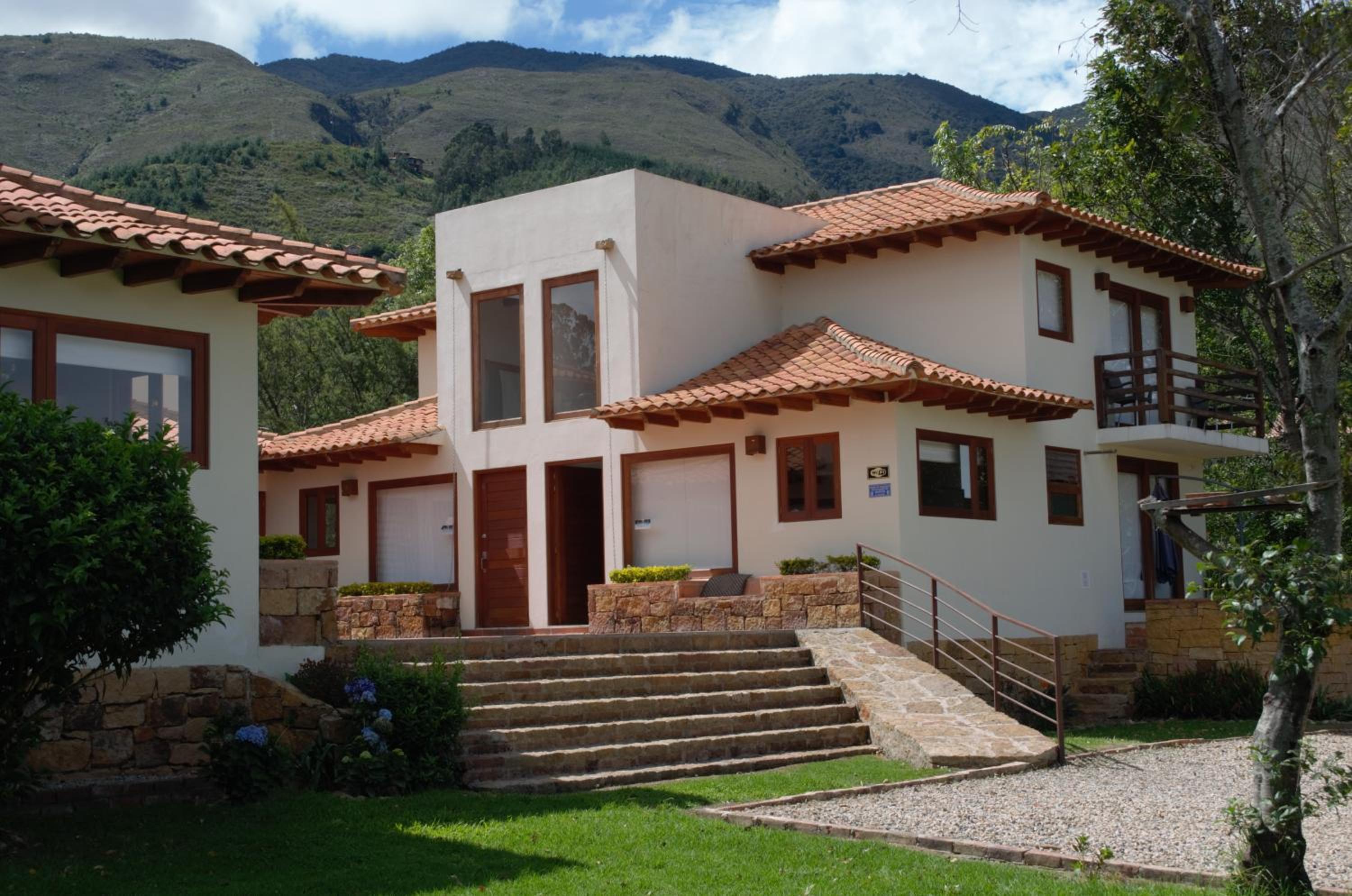 Villa photo 2