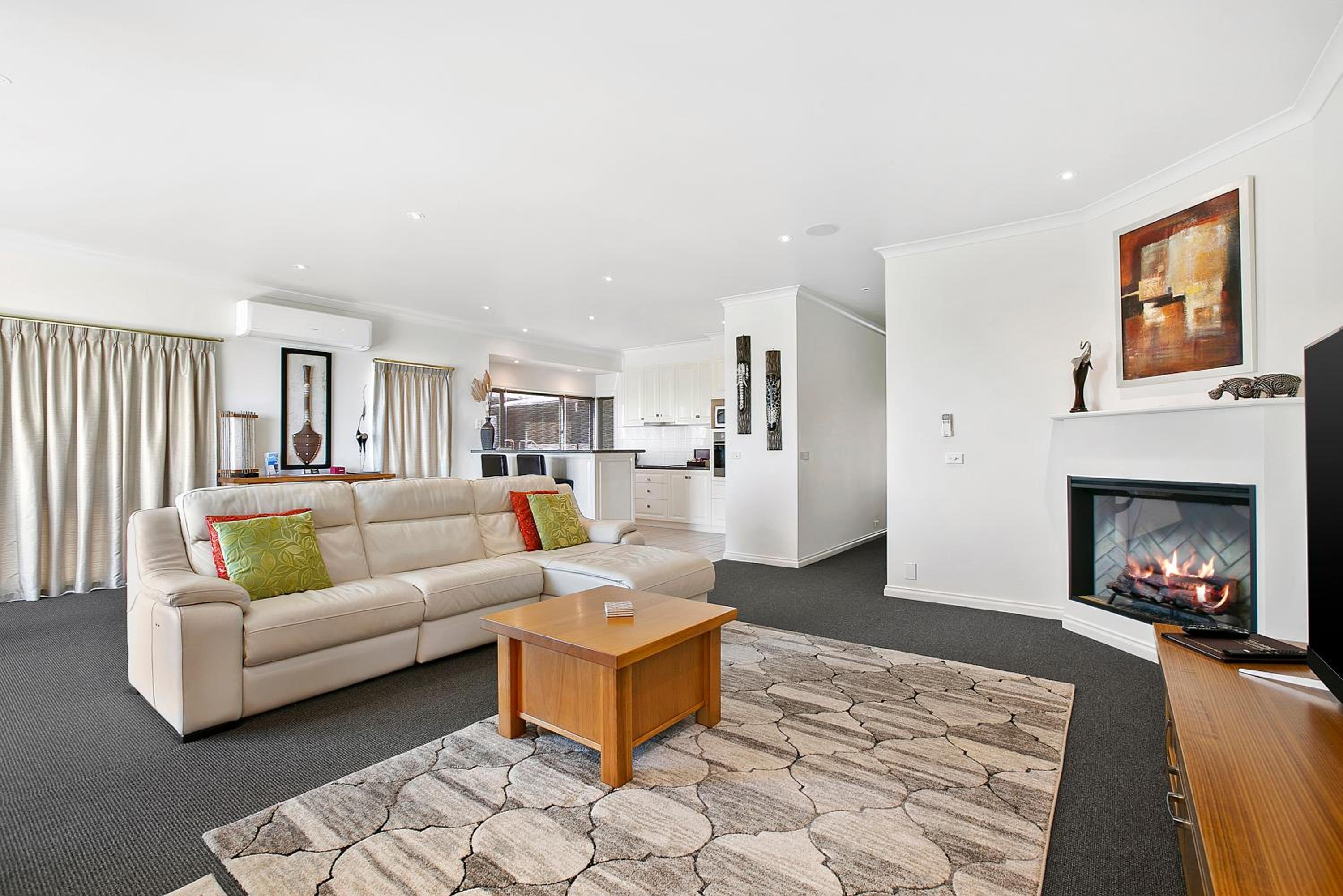One-Bedroom Apartment - Penthouse  photo 2