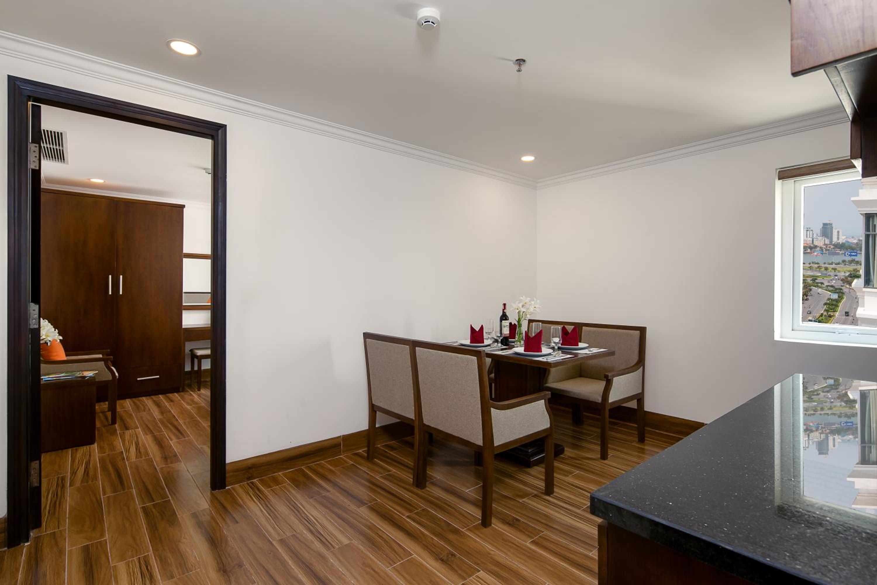 Two-Bedroom Apartment - Photo 5