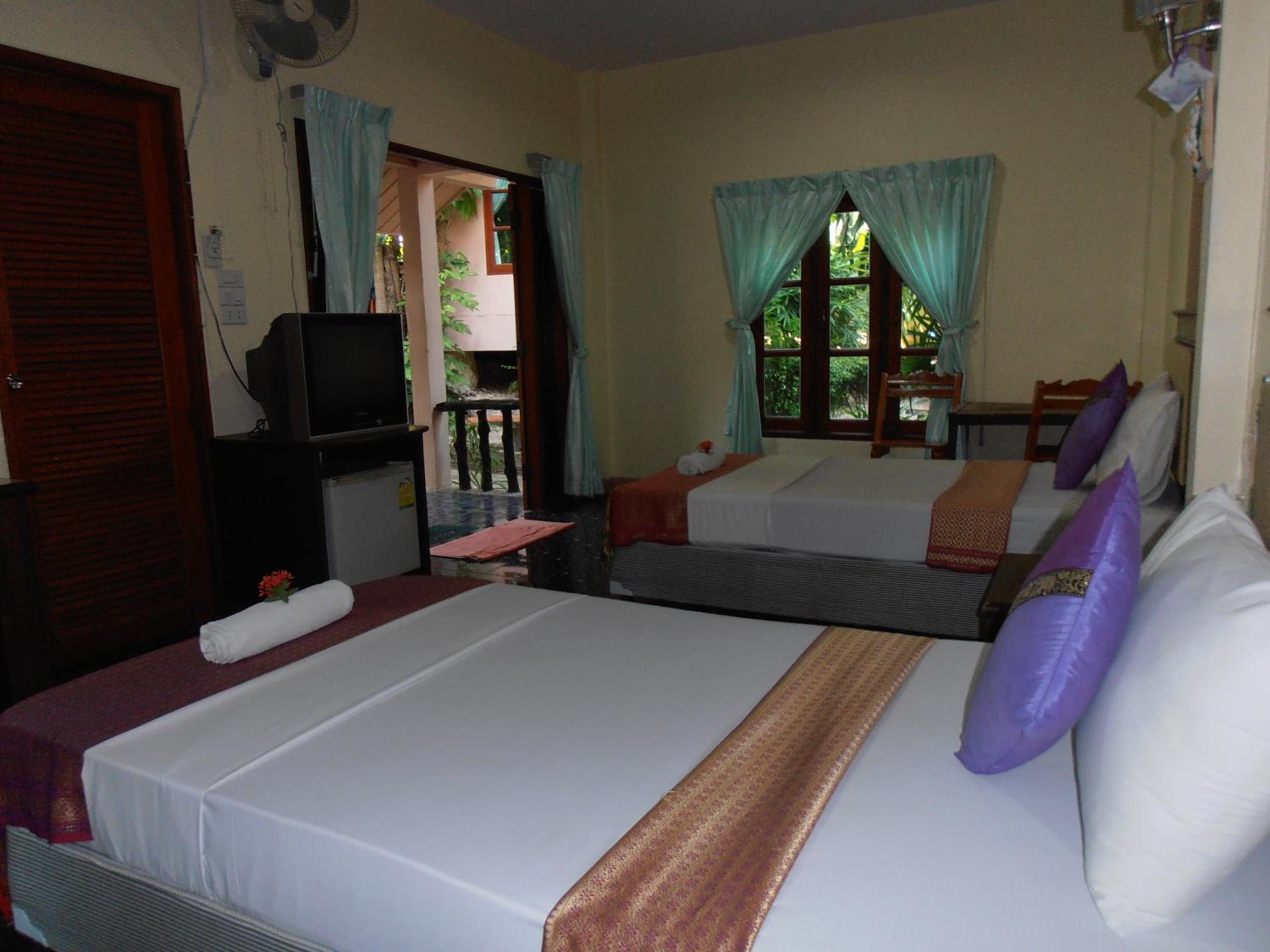 Superior Bungalow - Photo 15