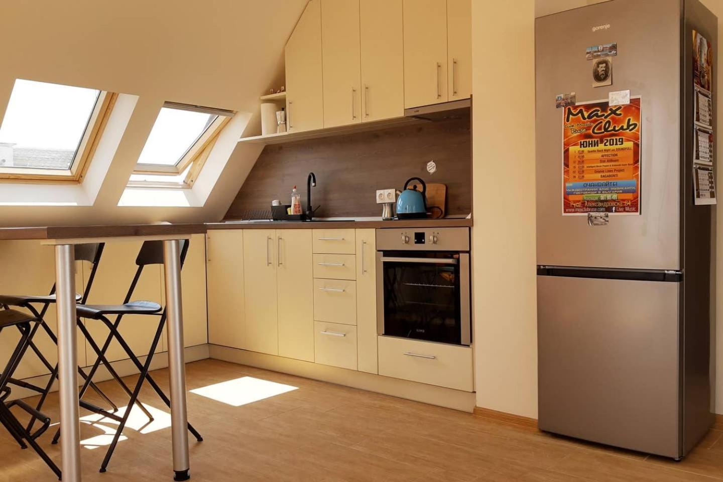 Apartment with Terrace - Photo 19