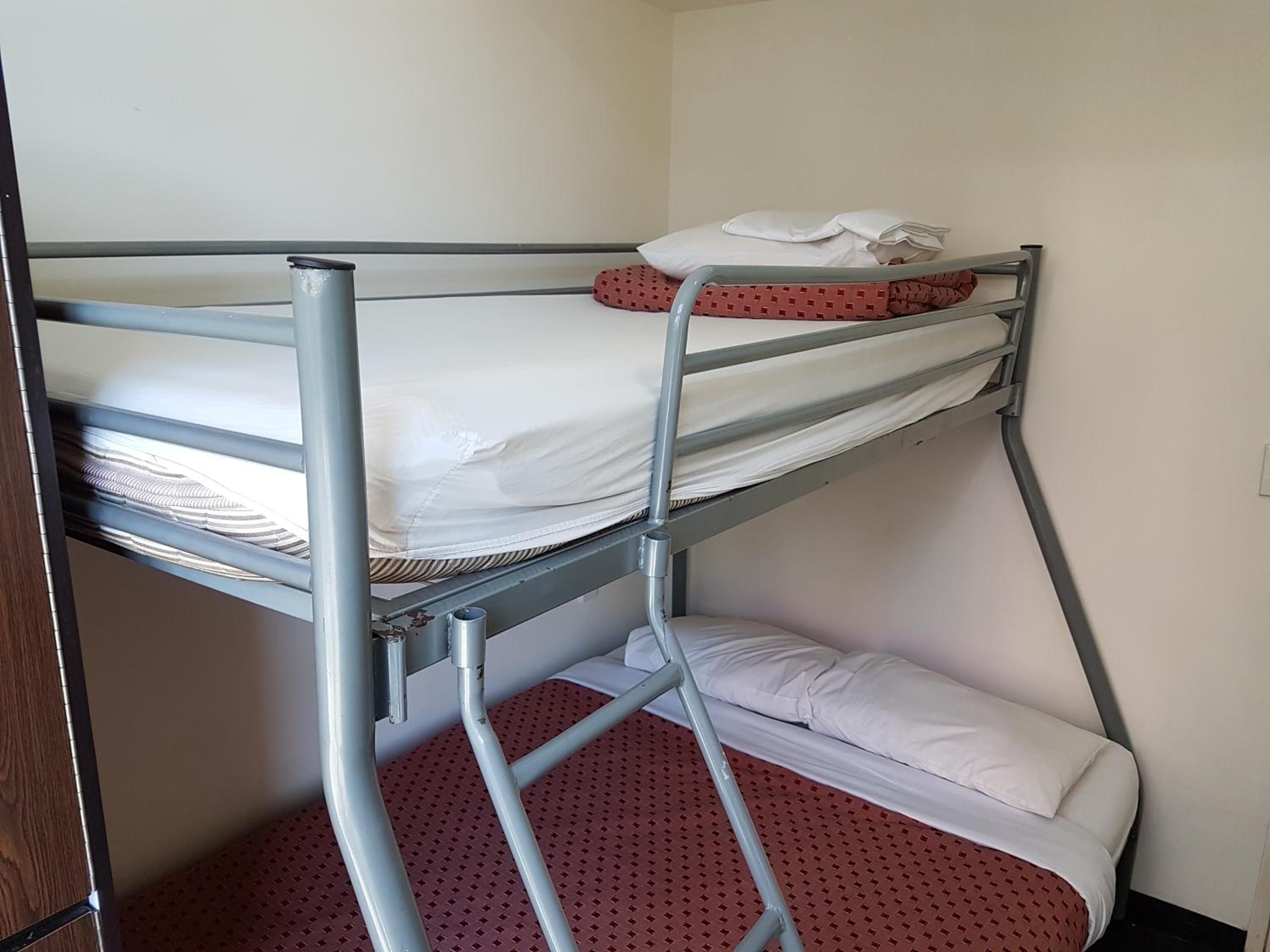 Double Room with Shared Bathroom photo 1