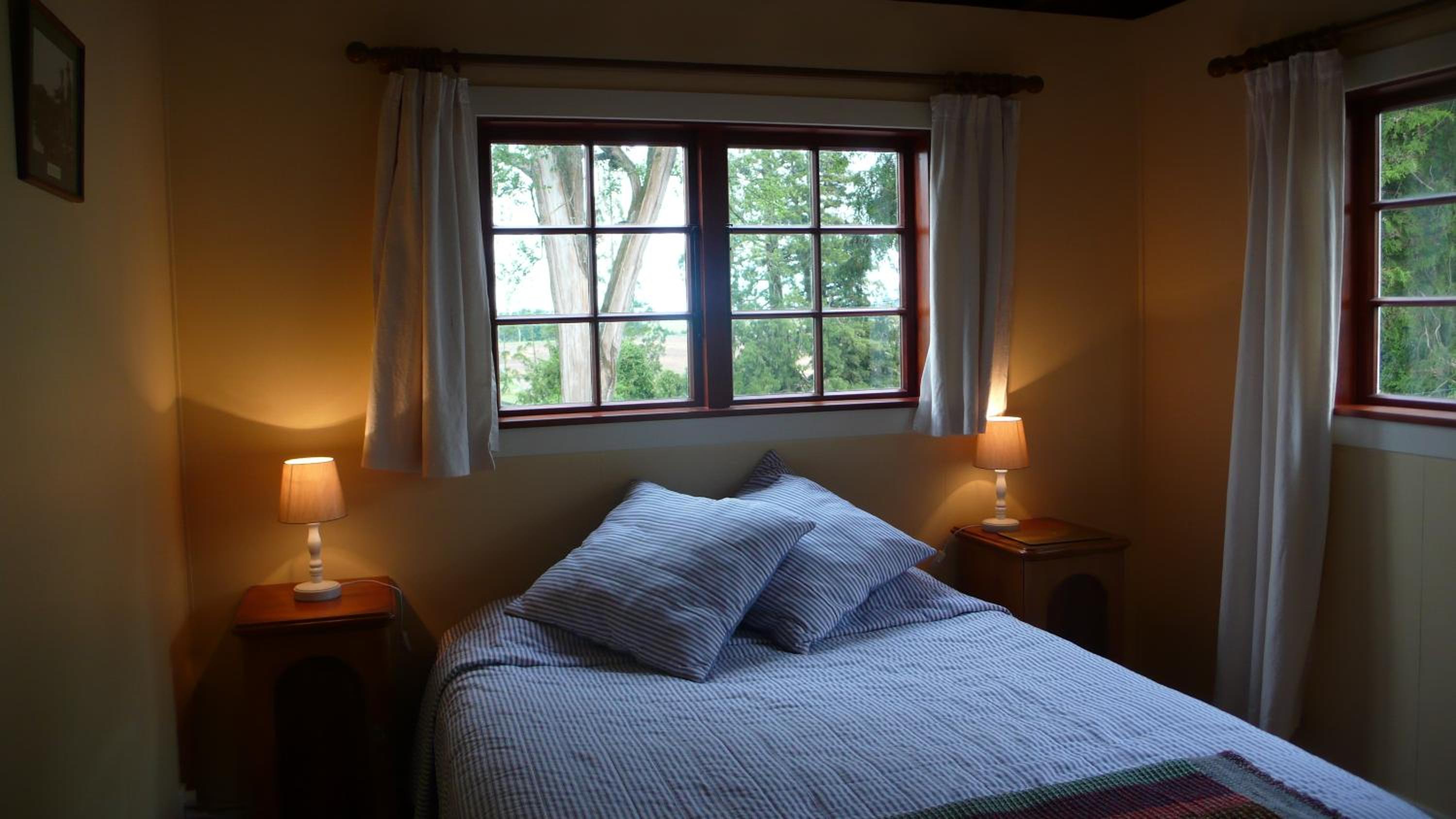 Three-Bedroom House - Photo 1