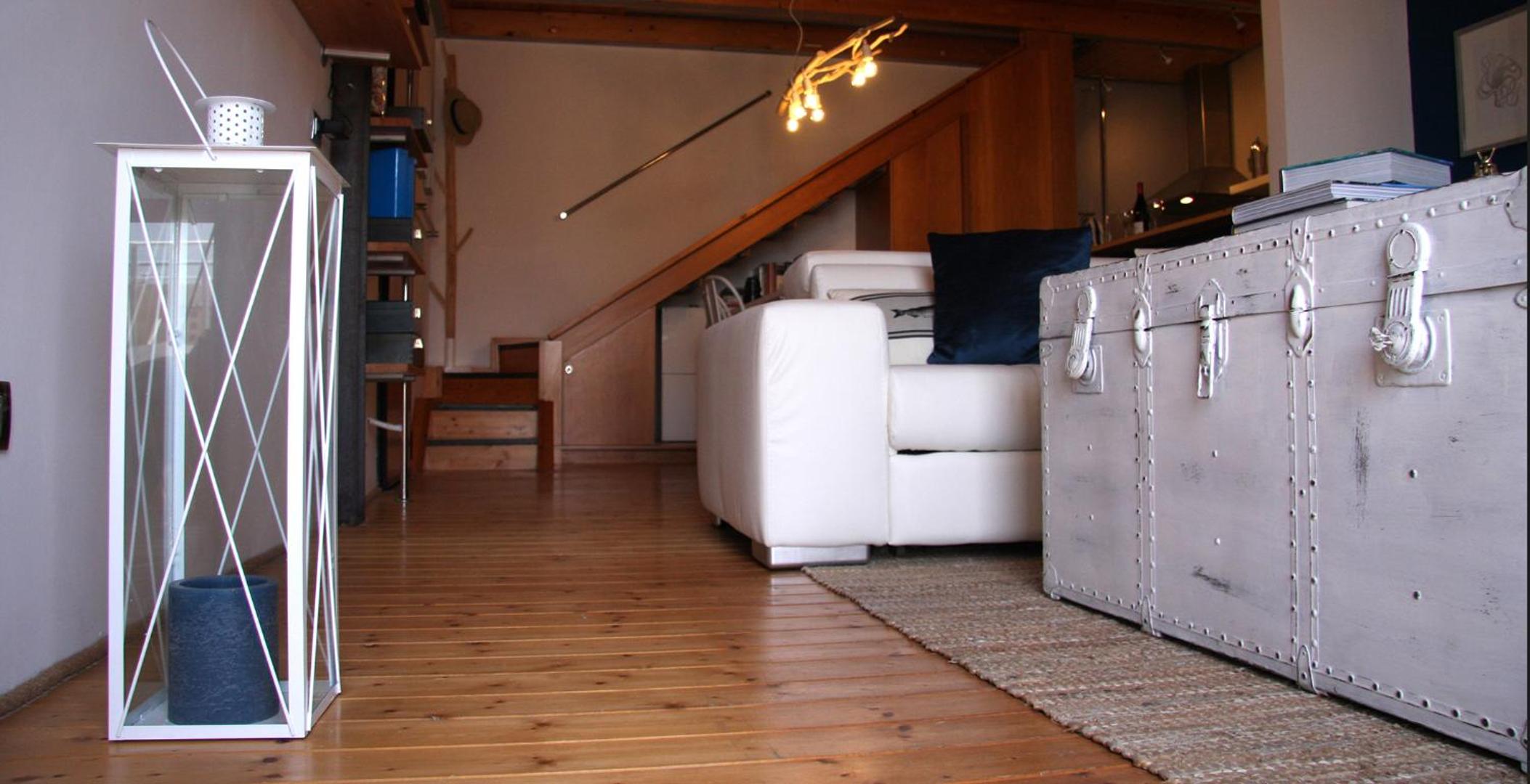 One-Bedroom Apartment - Photo 2
