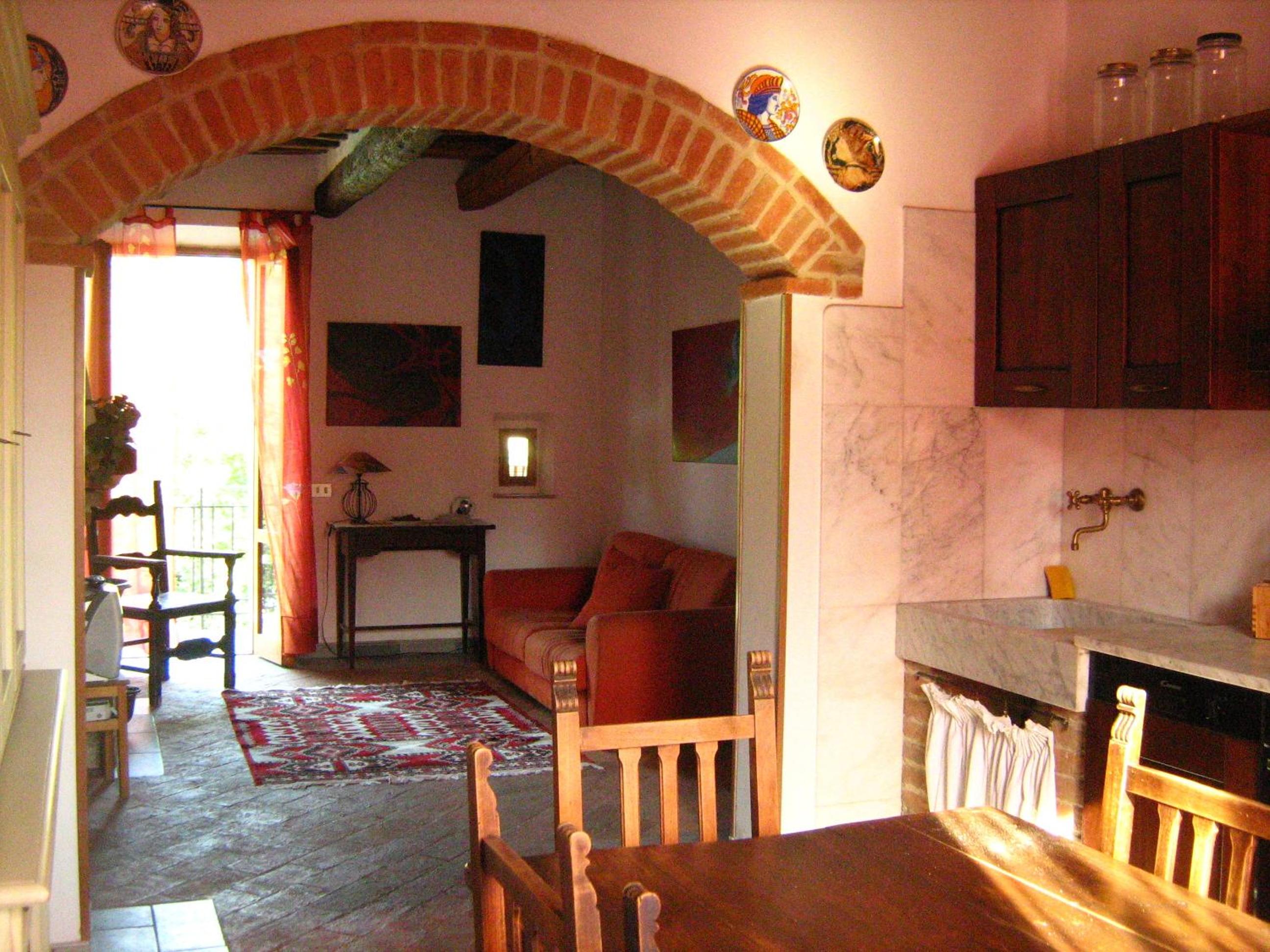 Two-Bedroom Apartment with Balcony - Photo 2