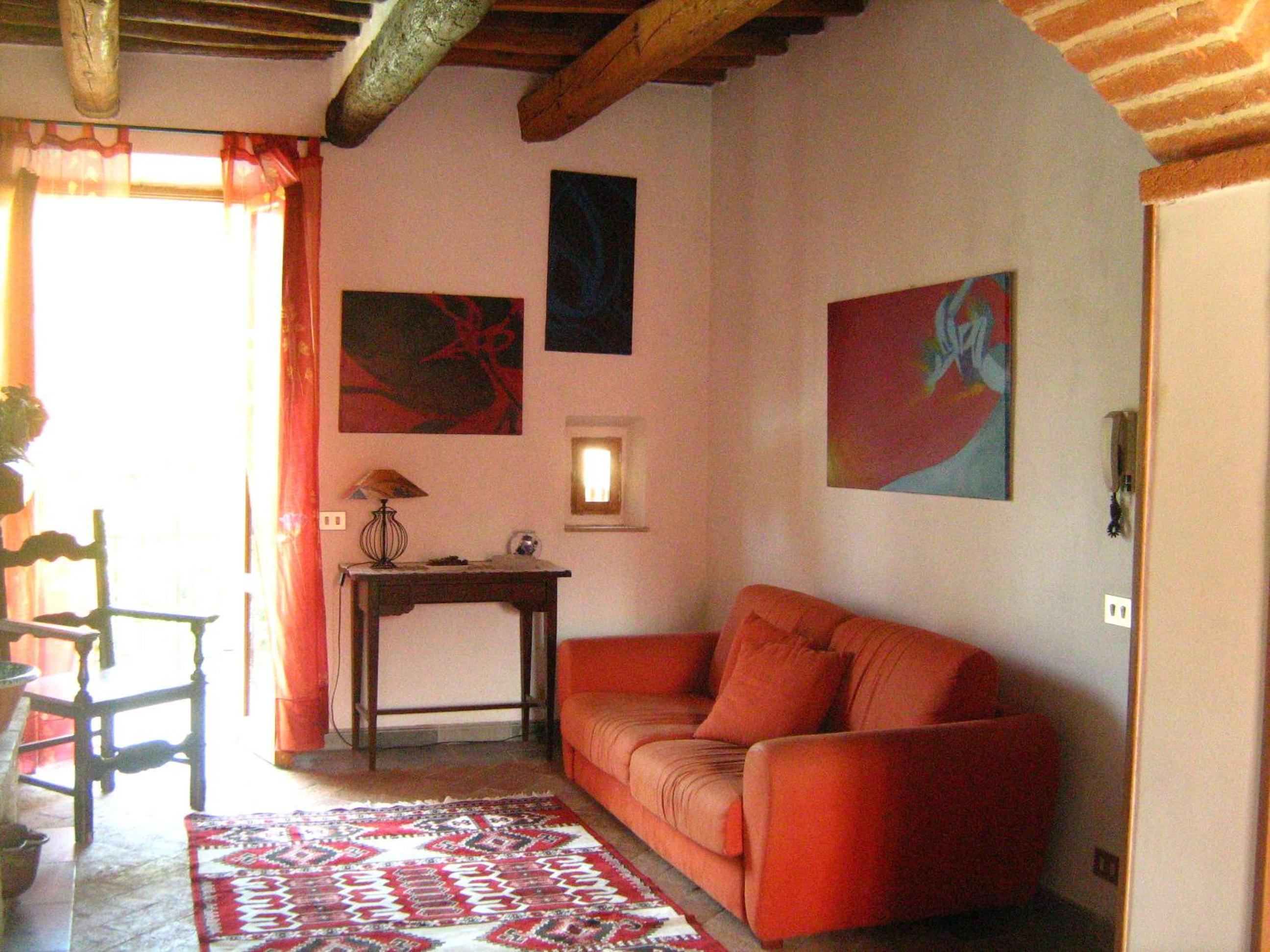 Two-Bedroom Apartment with Balcony - Photo 6