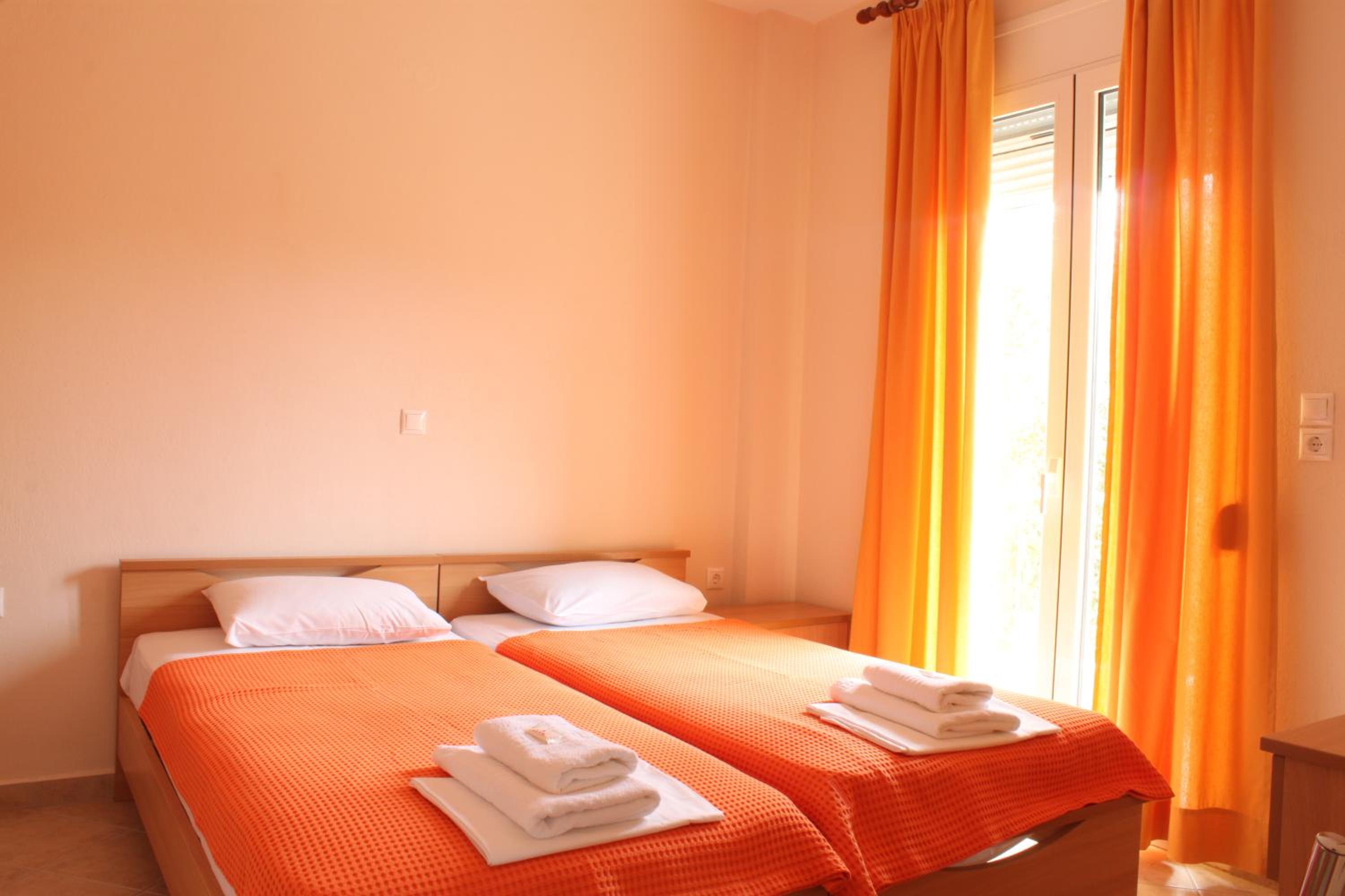 Two-Bedroom Apartment - Photo 3