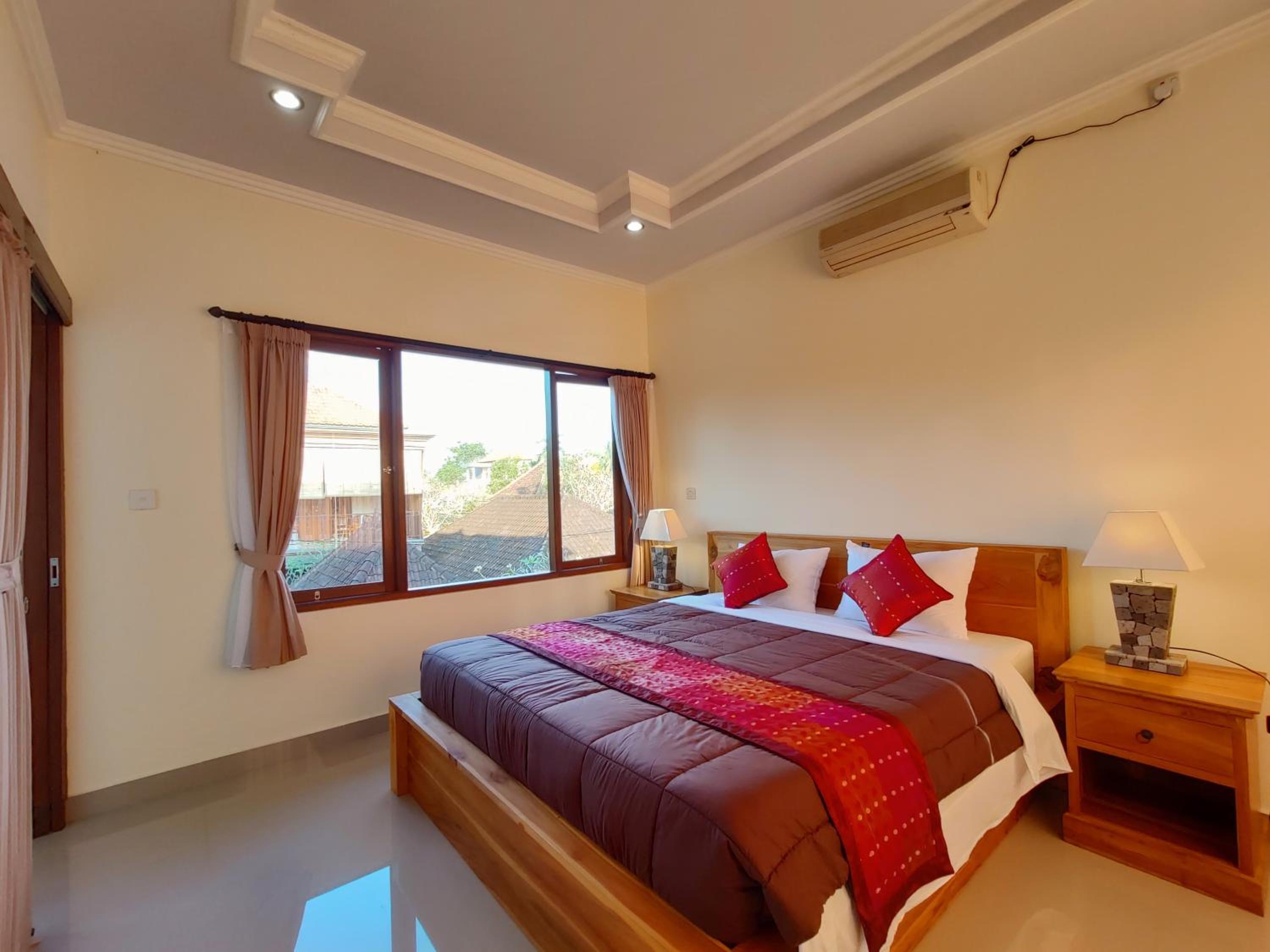 Deluxe Double Room with Shower - Photo 1