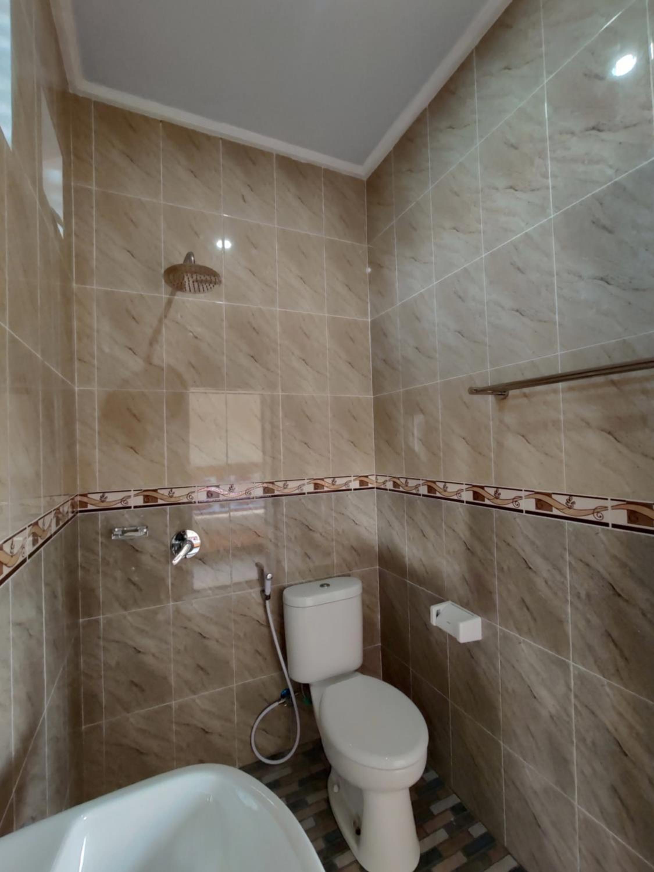 Deluxe Double Room with Shower - Photo 6