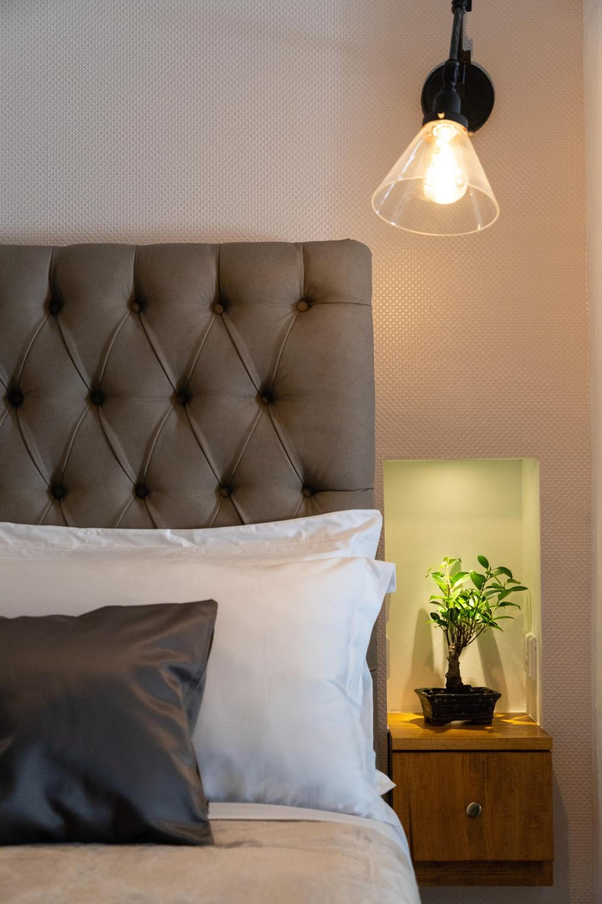 Standard Double Room - Photo 4