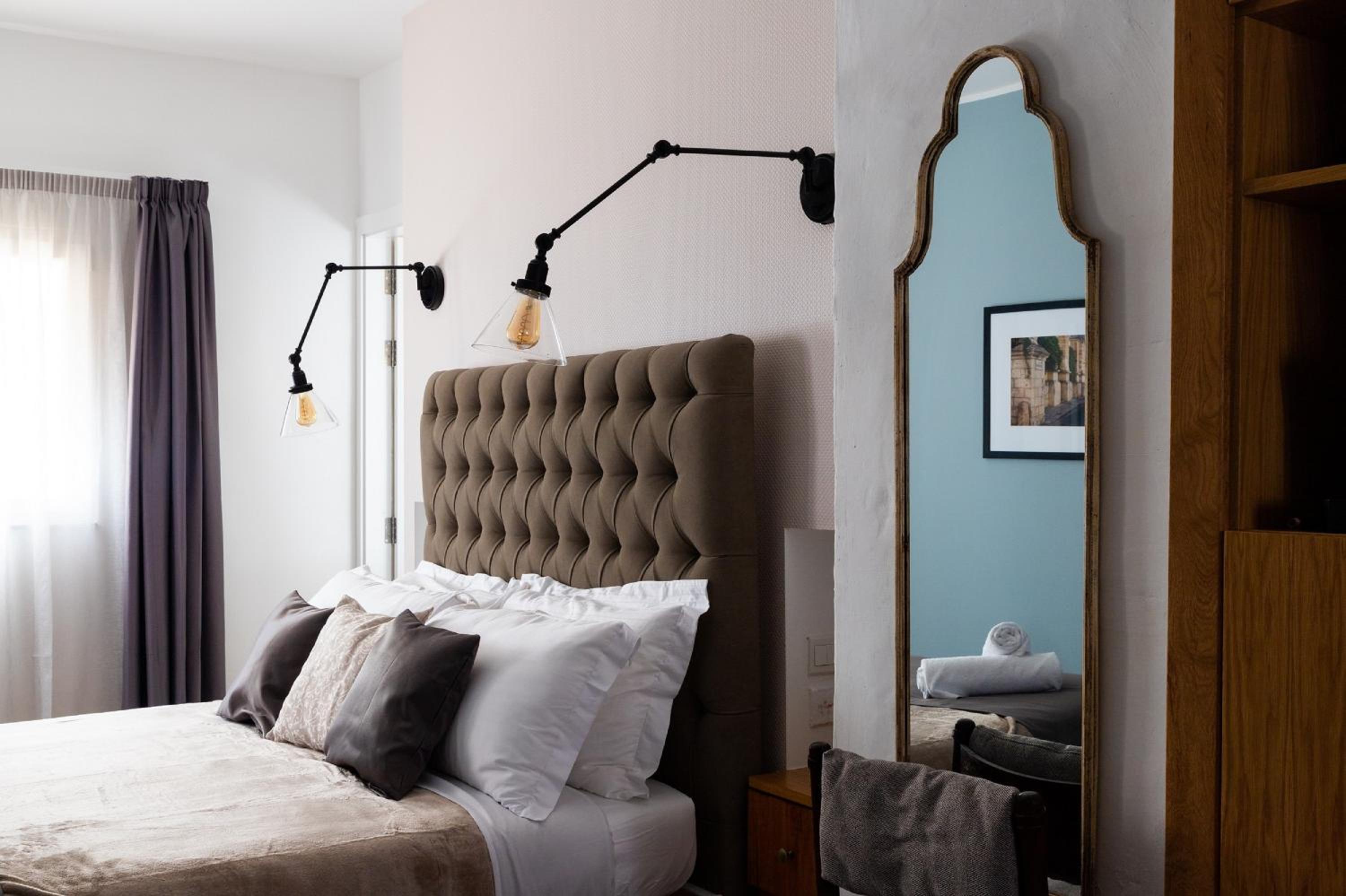 Standard Double Room - Photo 6