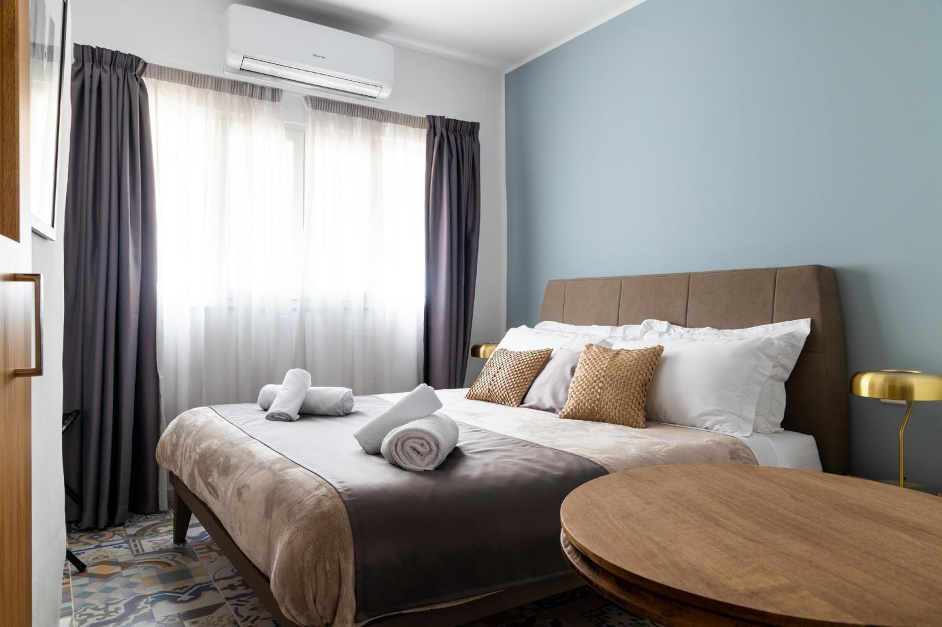 Standard Double Room - Photo 2