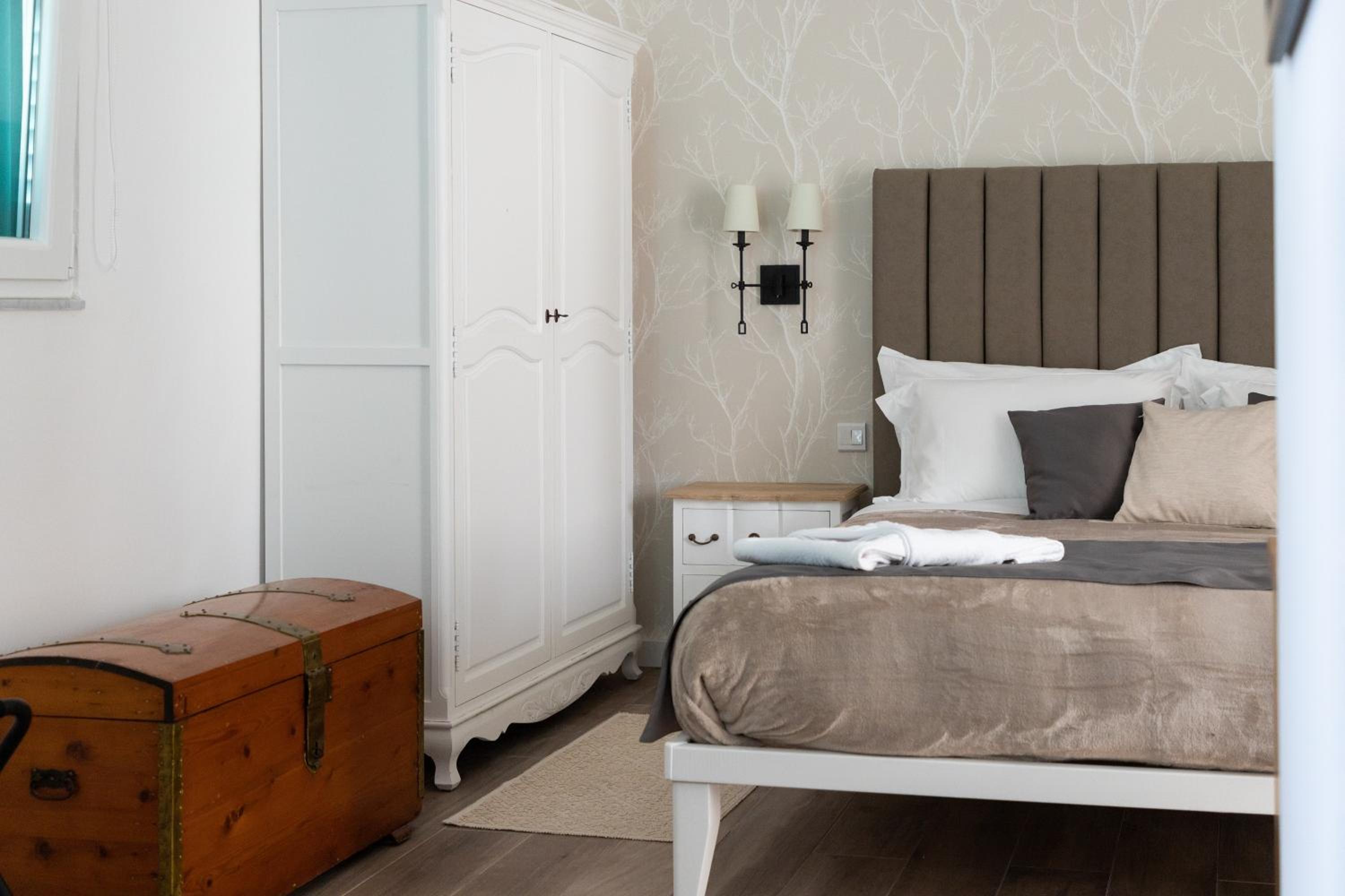 Superior Double Room - Photo 1