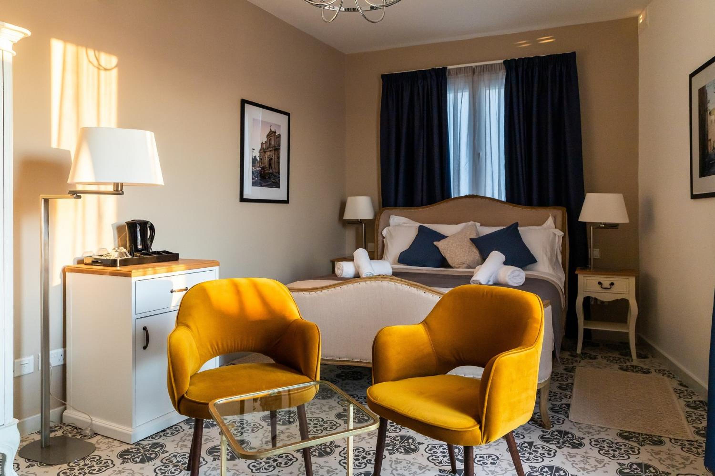 Superior Double Room - Photo 2