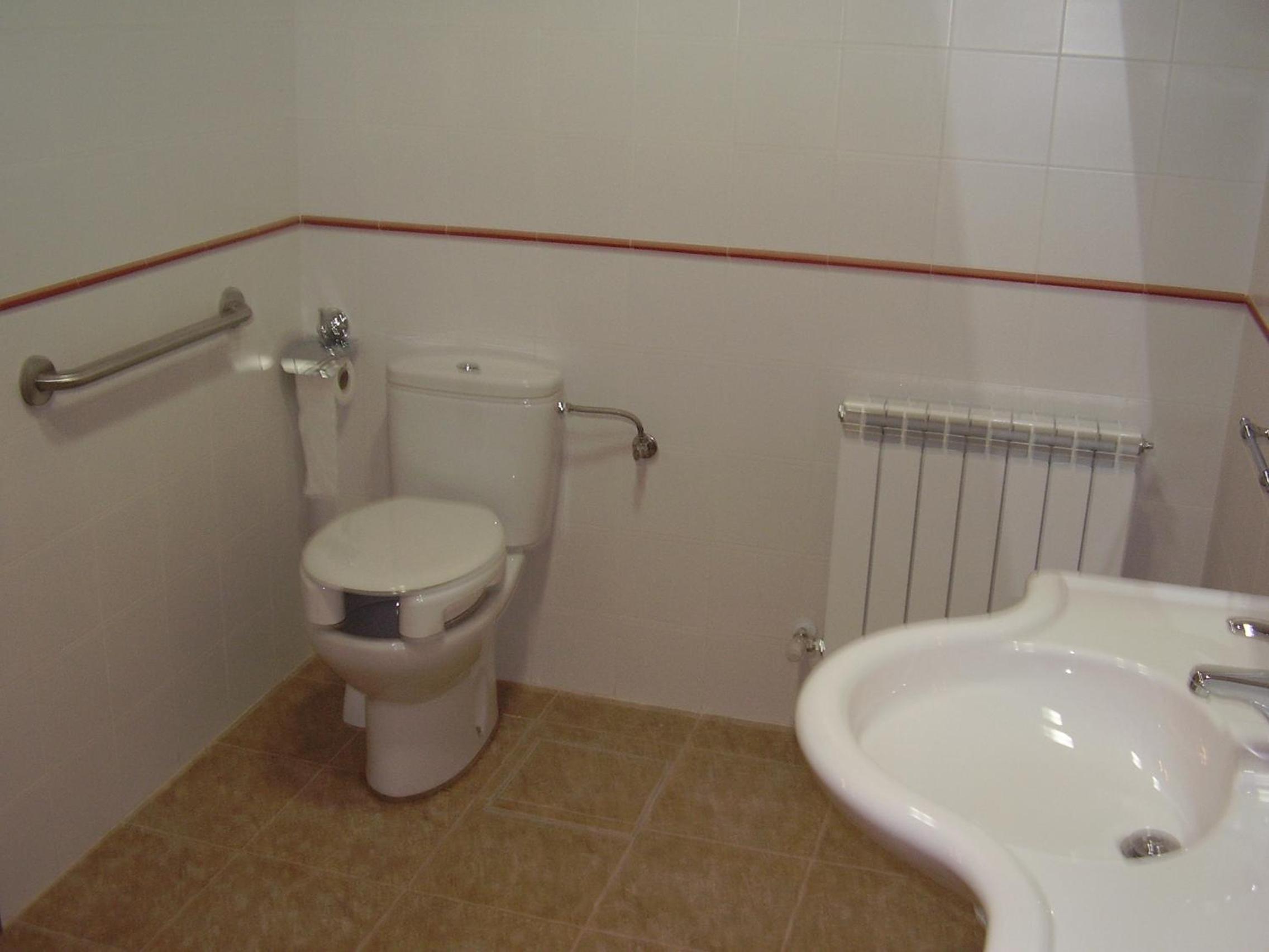 Double or Twin Room photo 3