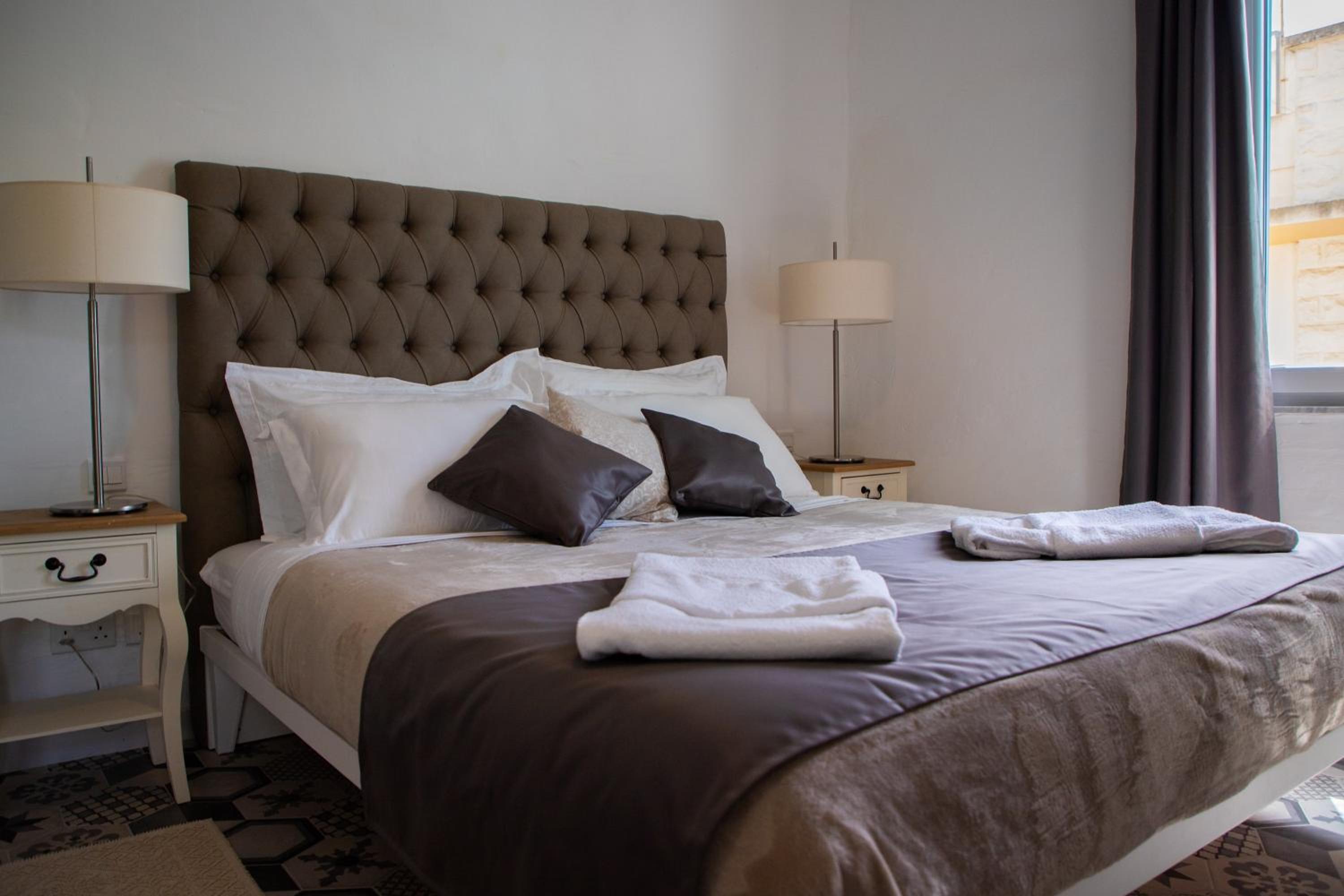 Deluxe Double Room - Photo 5