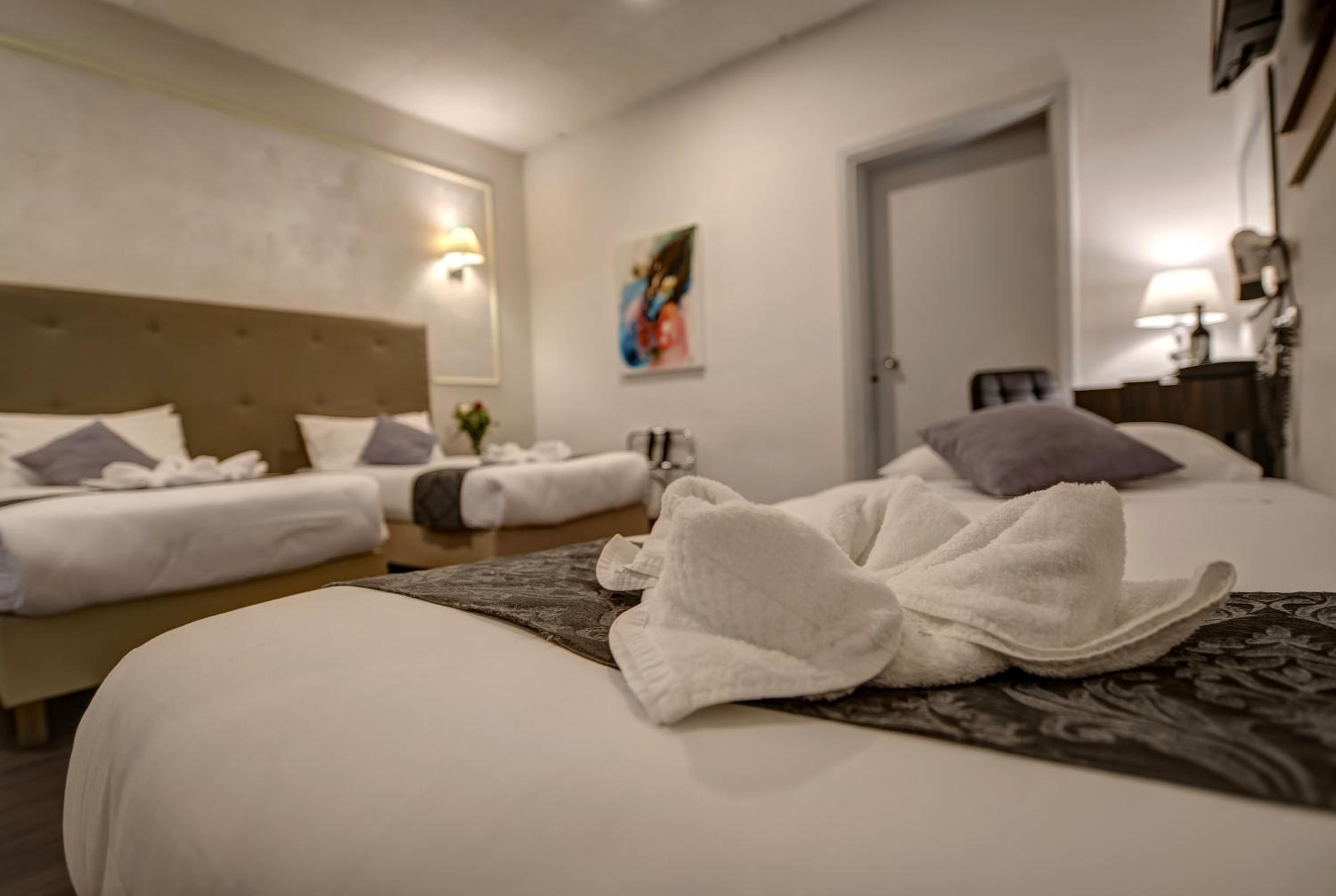Triple Room - Photo 2