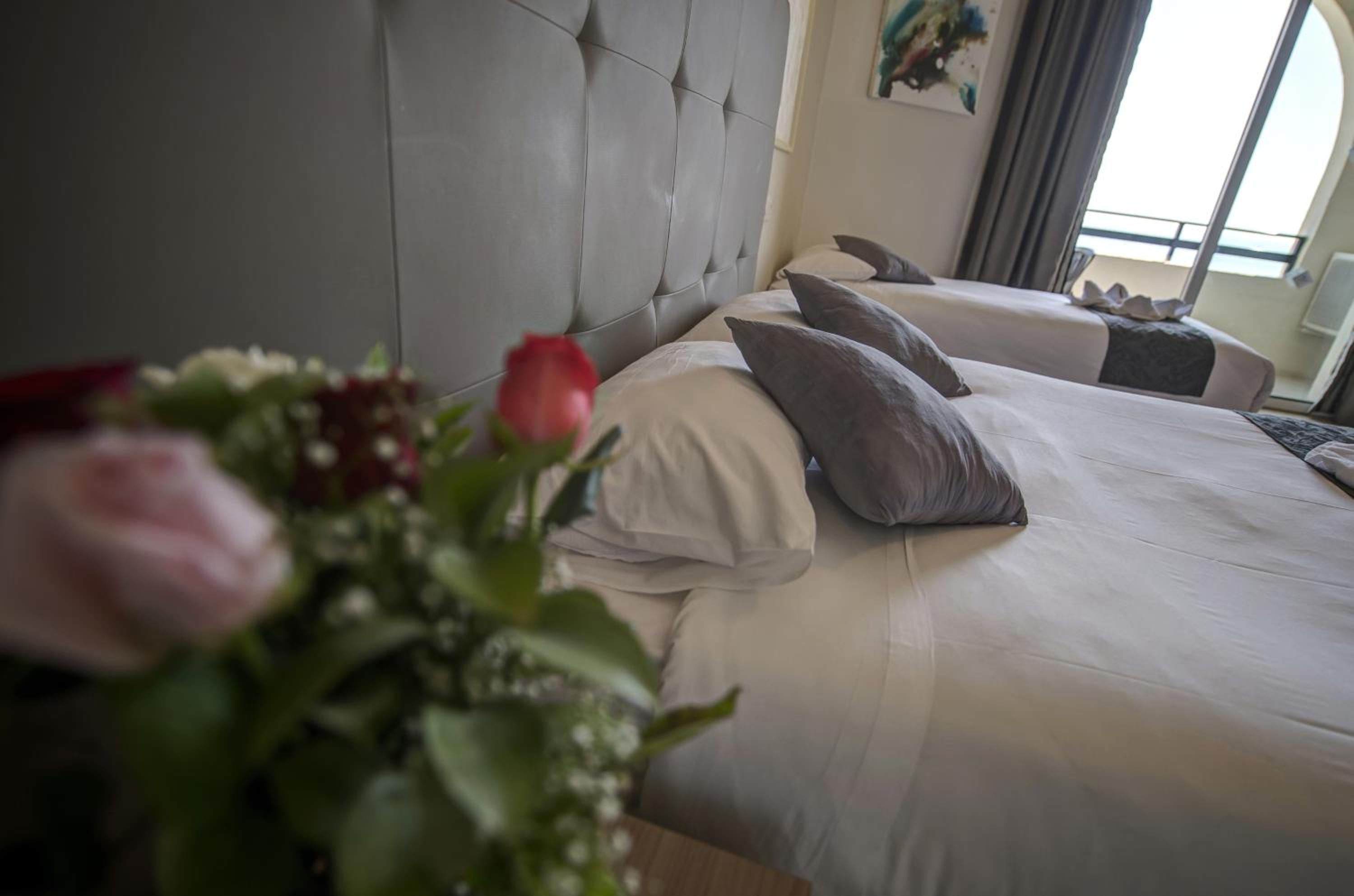 Triple Room with Sea View - Photo 5