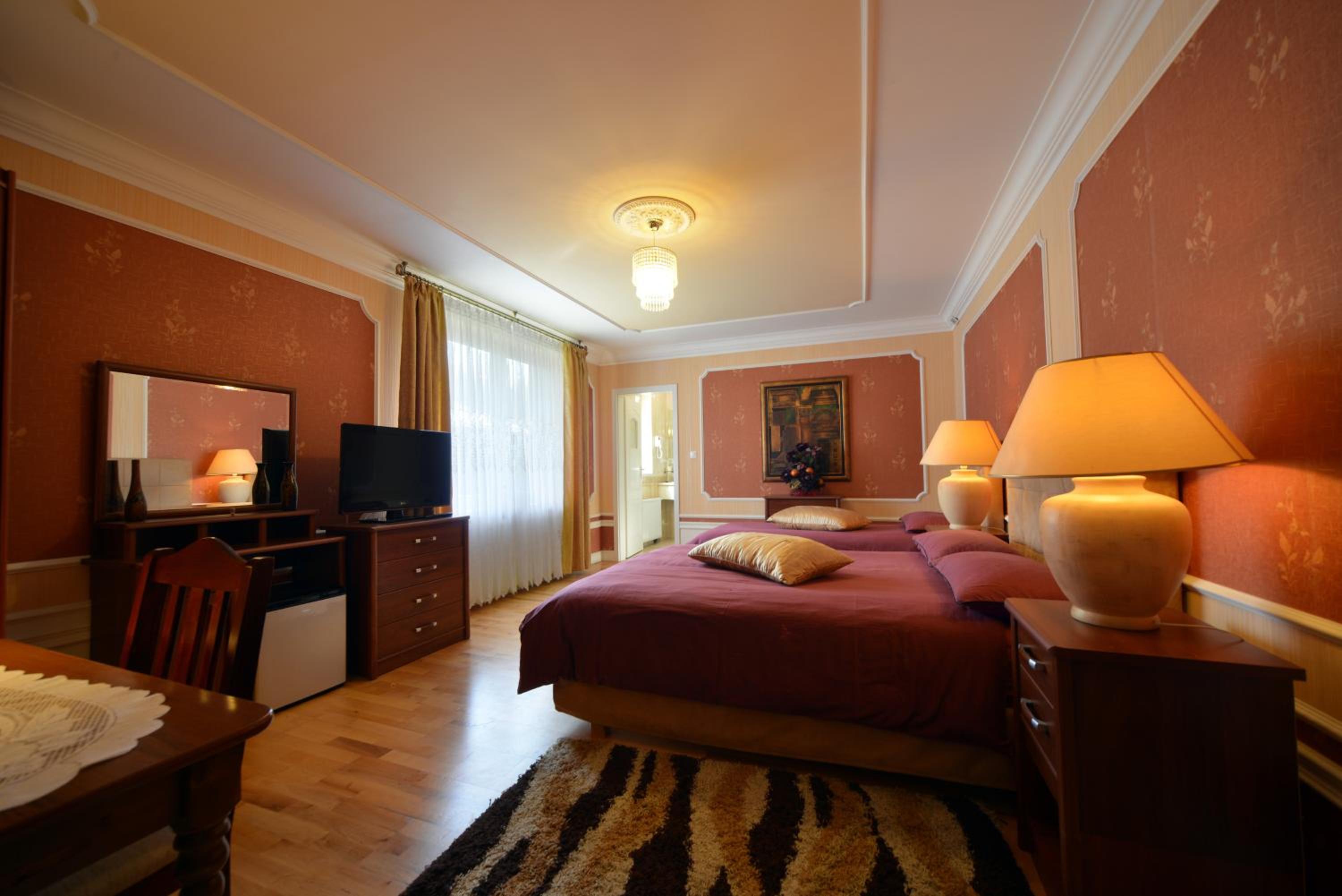 Deluxe Double or Twin Room photo 2