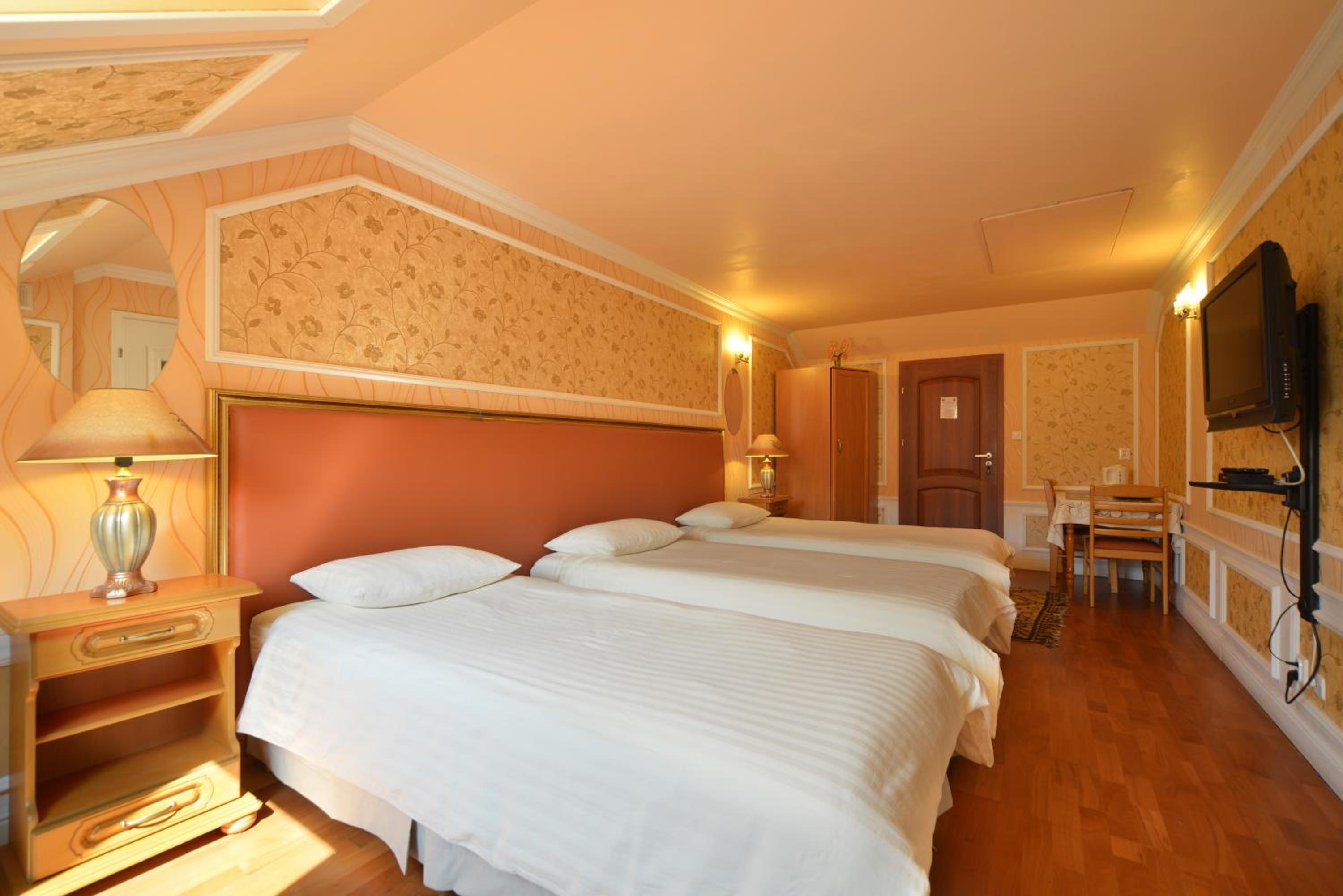 Deluxe Triple Room photo 1