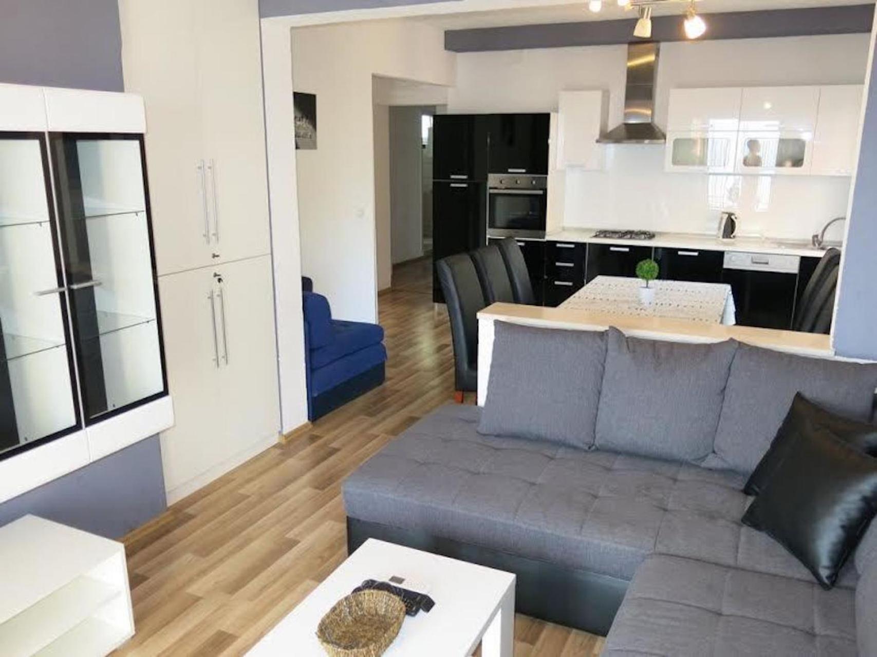Two-Bedroom Suite photo 3