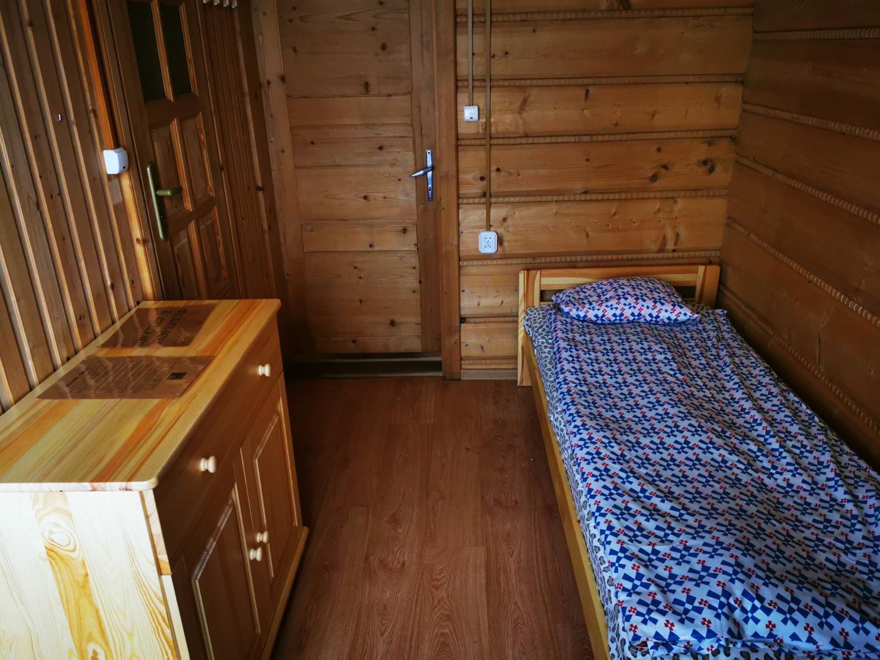 Twin Room with Bathroom photo 2