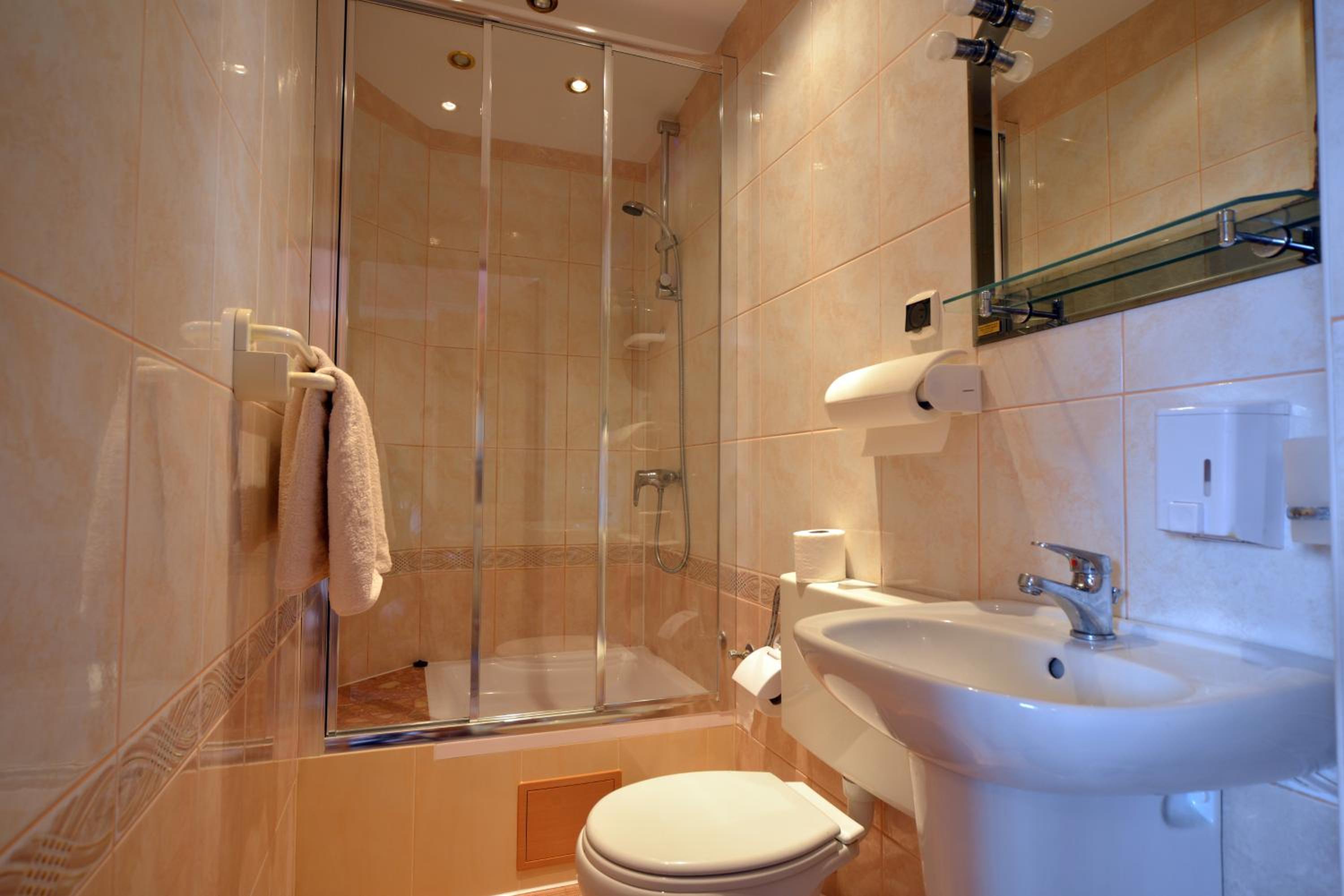 One-Bedroom Apartment (2 Adults) photo 3