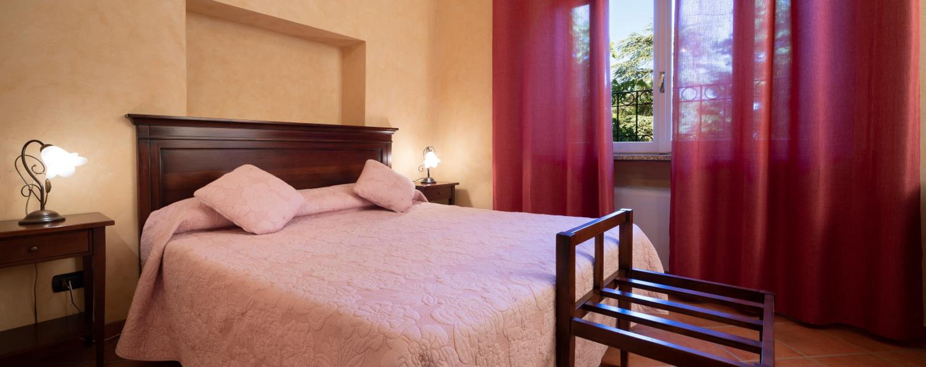 Double Room - Photo 3