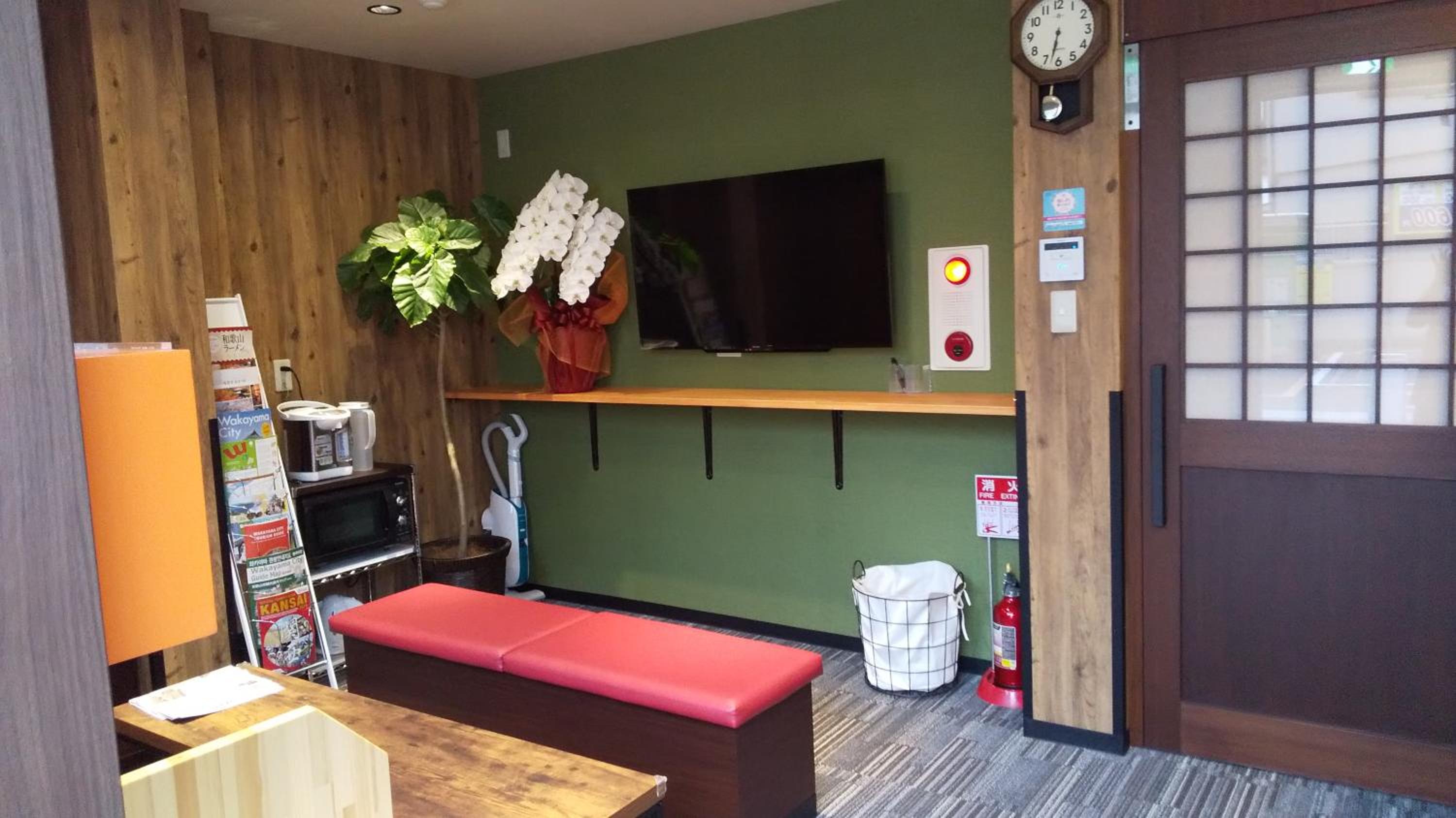 Capsule Room for Male with Shared Bathroom  photo 1