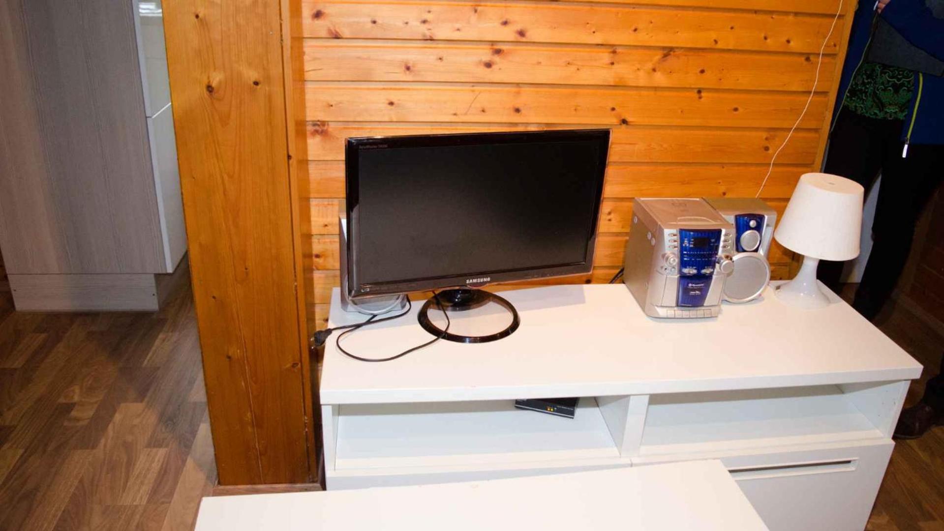 Two-Bedroom Bungalow photo 3