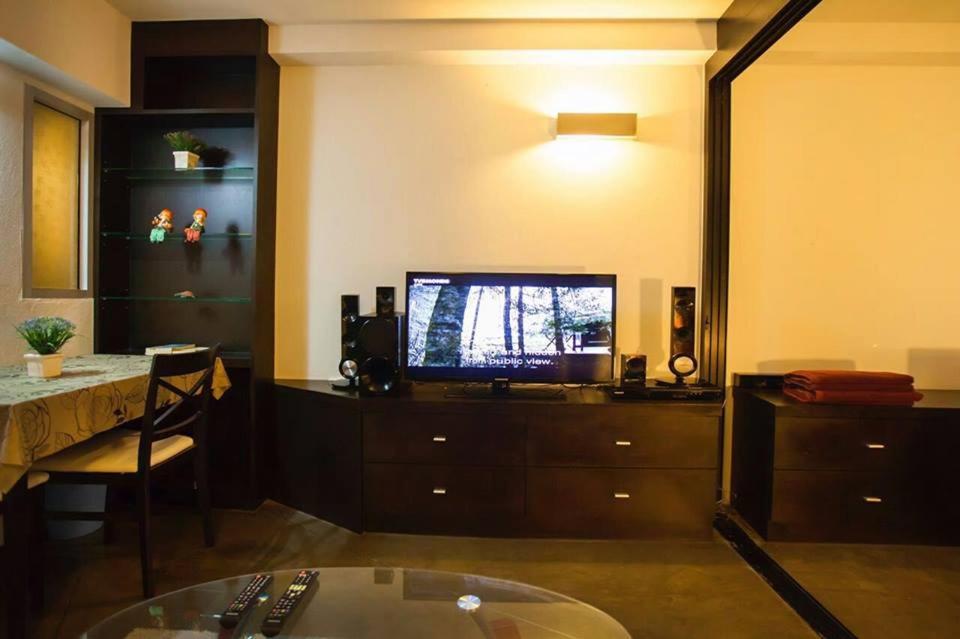 Apartment with Pool View  photo 1
