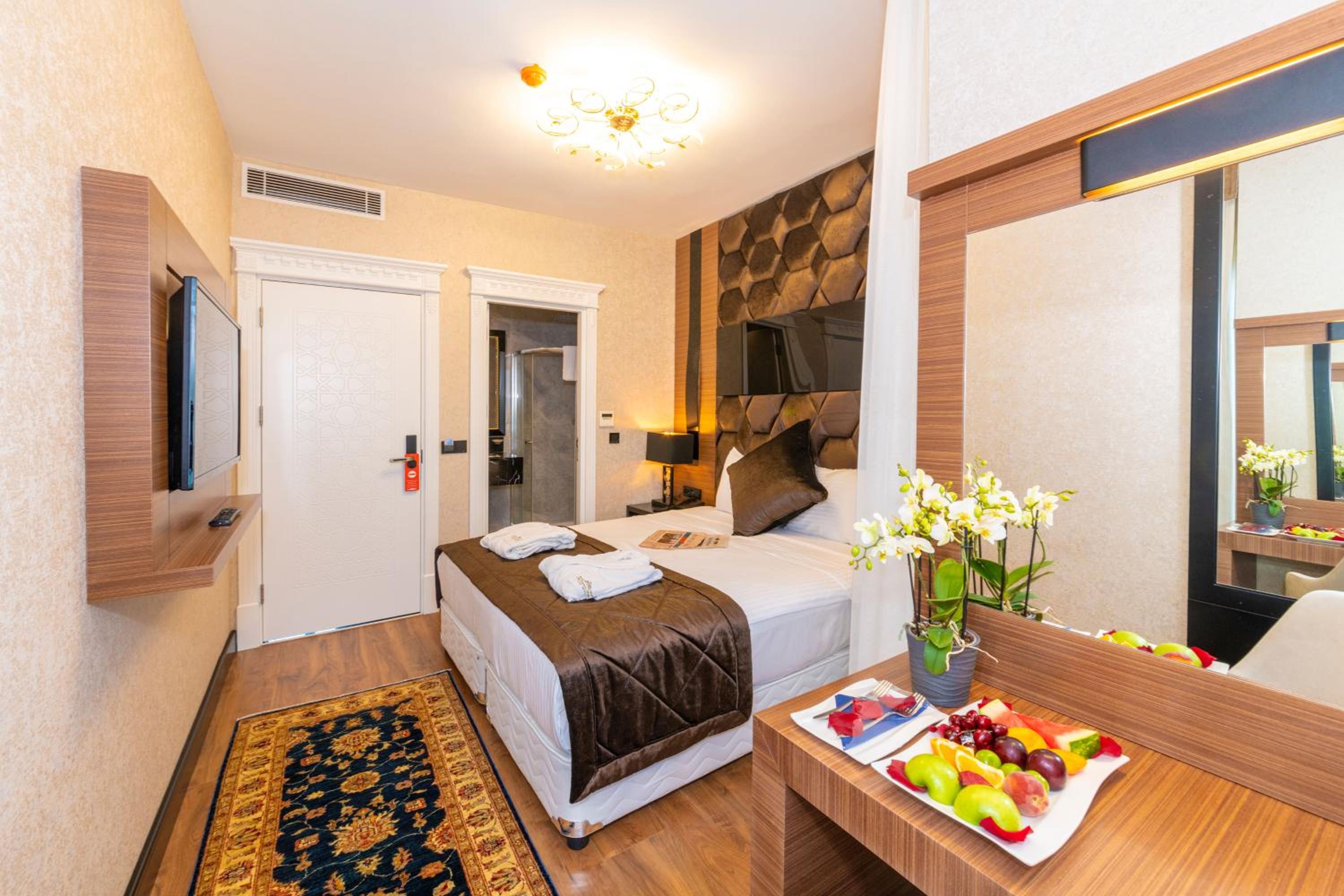 Standard Double Room photo 2