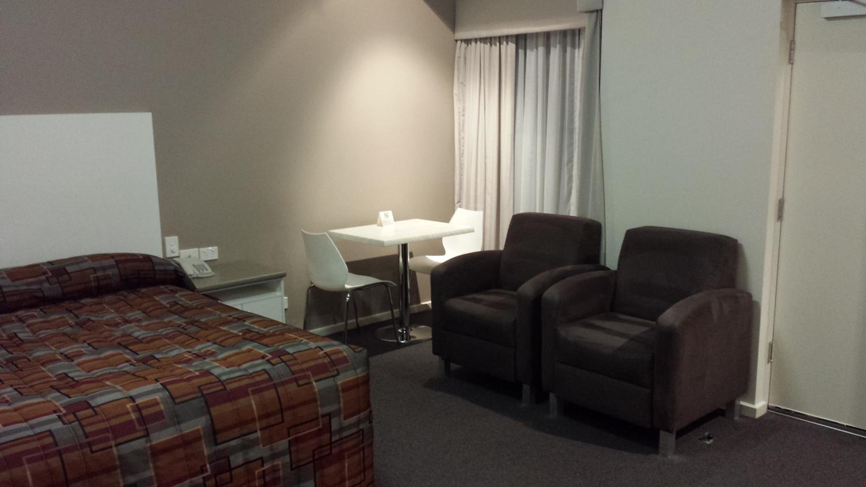 Queen Room - Photo 4