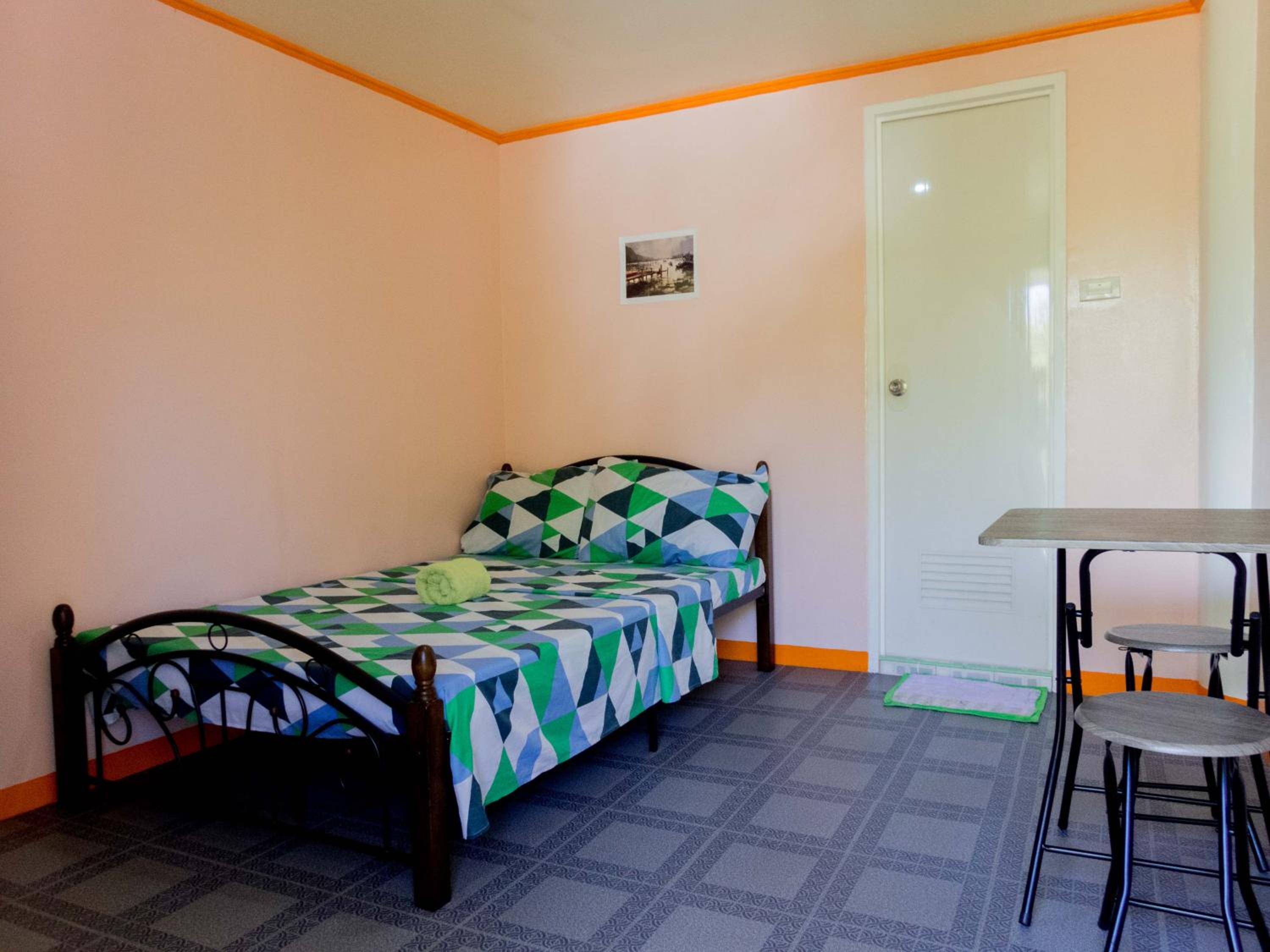 Budget Double Room - Photo 1