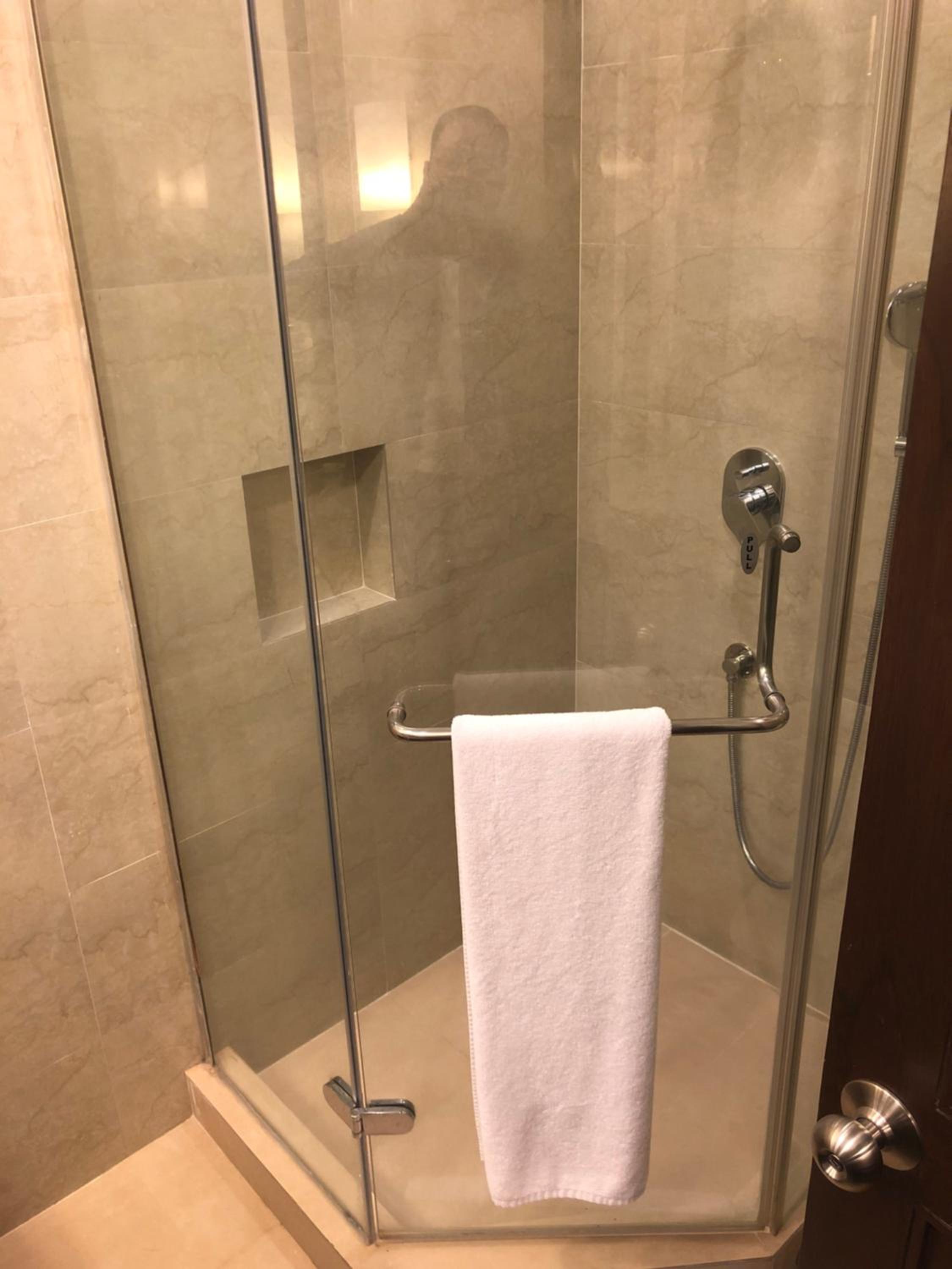 Executive Suite (10% Discount on Laundry service) - Photo 2