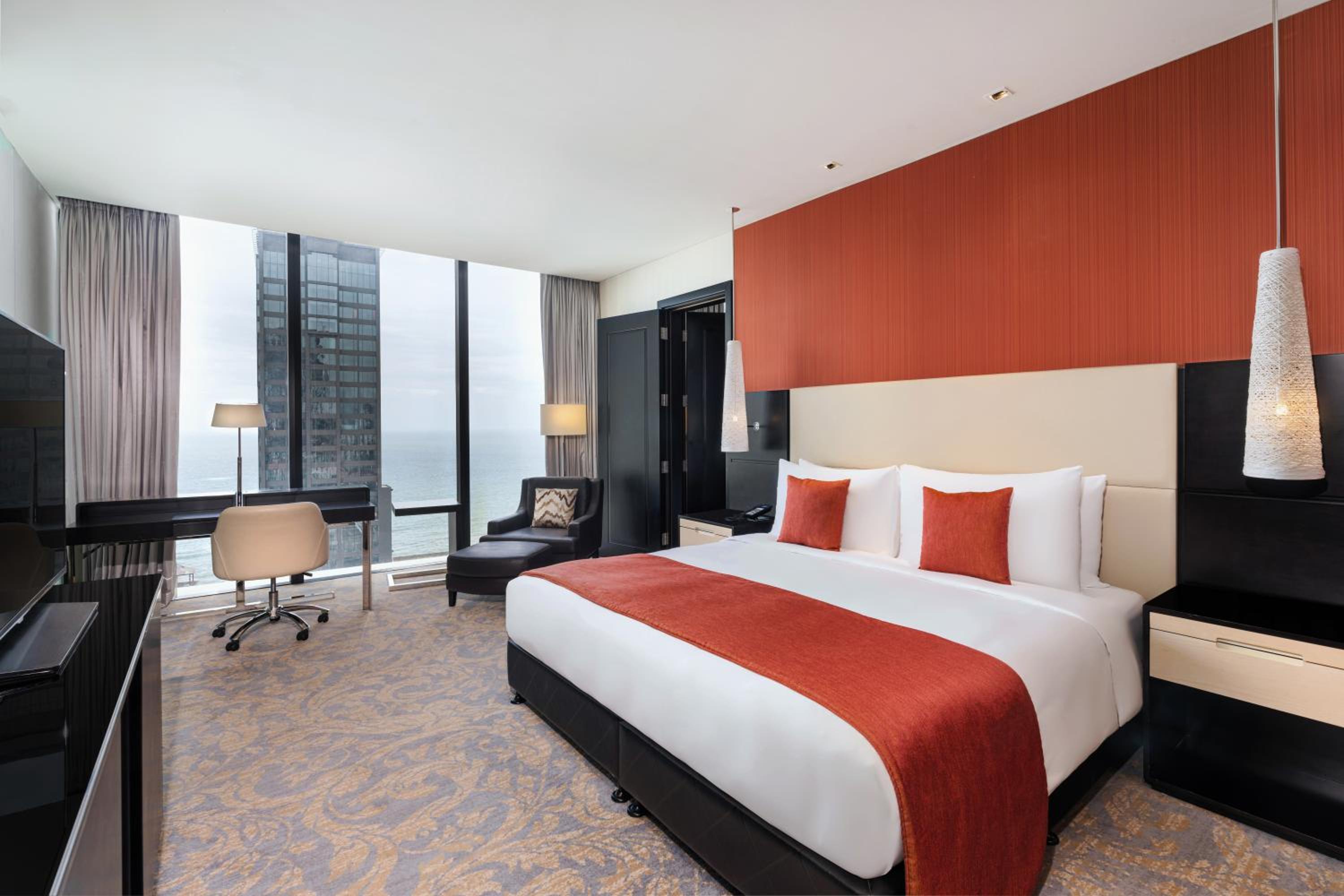 Deluxe King Room with Ocean View