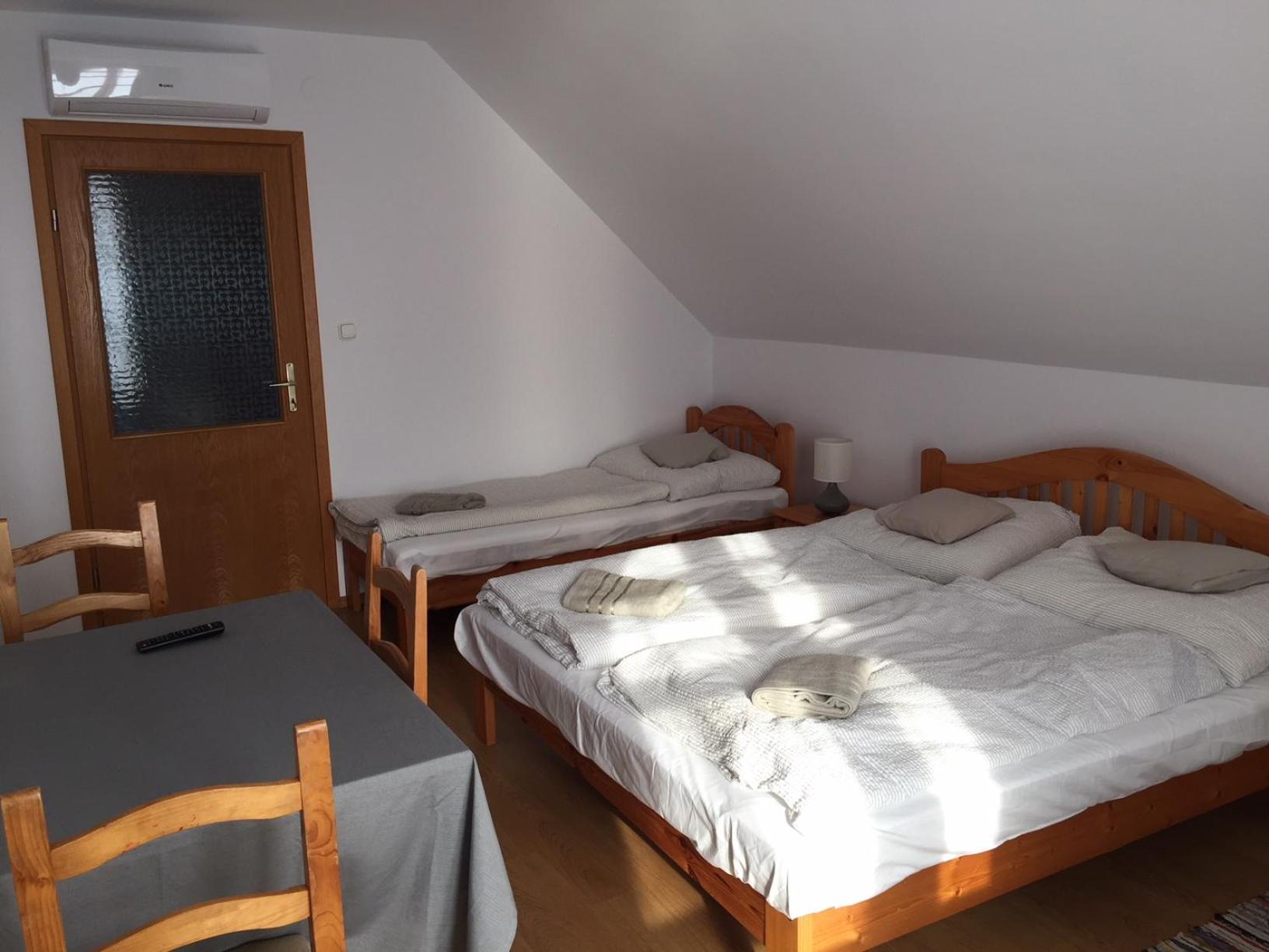 Quadruple Room with Balcony photo 3