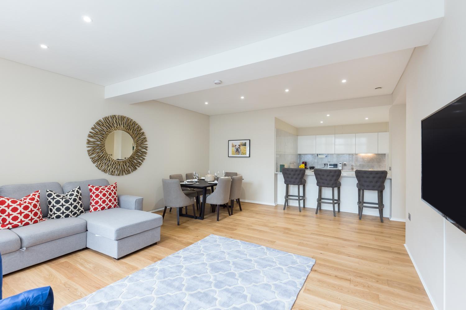 Exclusive Two Bedroom Apartment  photo 3